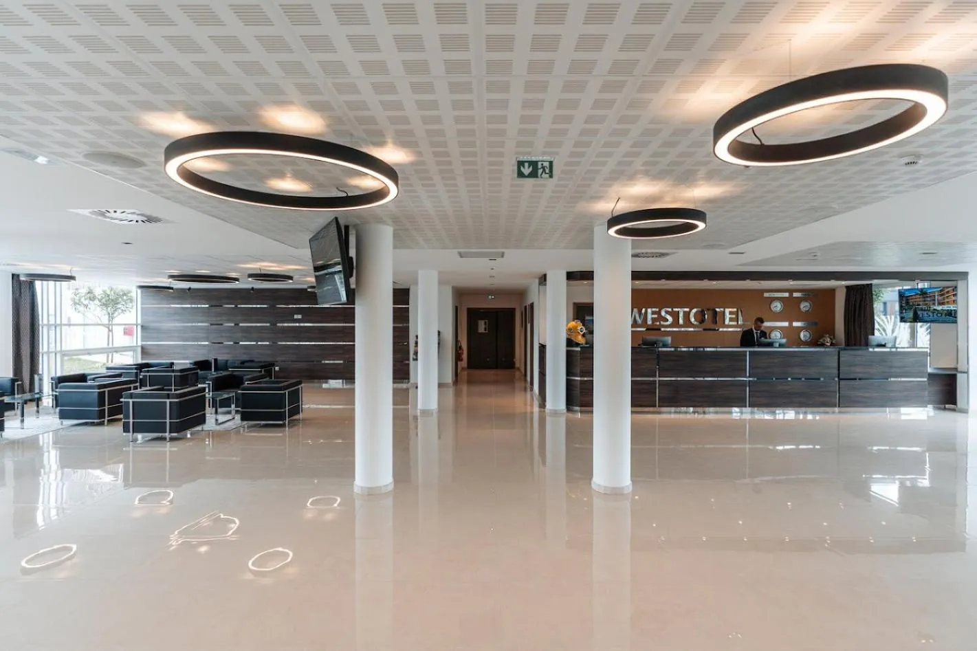 Lobby or reception in Westotel Taverny - Paris Val-d'Oise