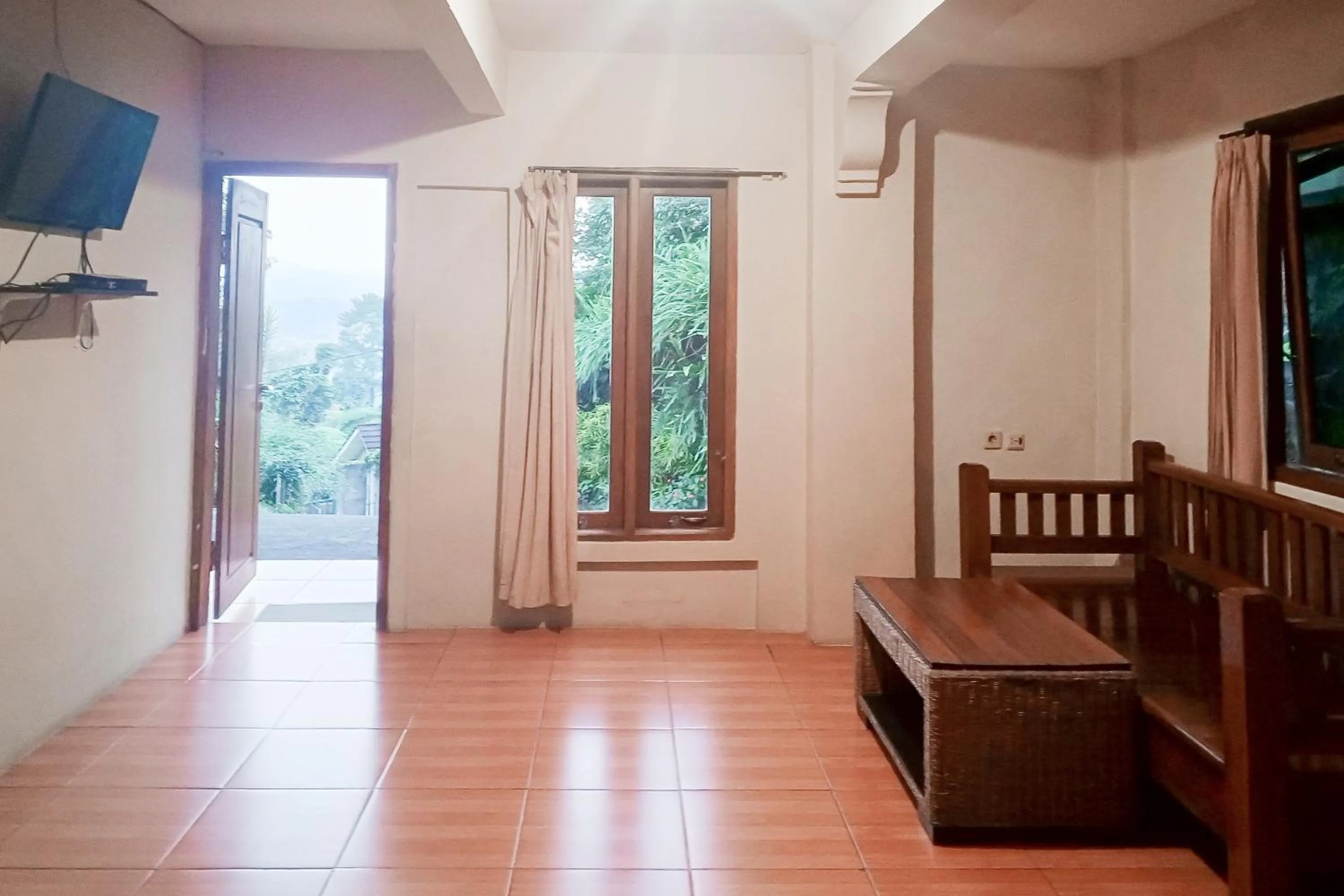 Living room in Villa d'Oasis 2 Puncak Mitra RedDoorz