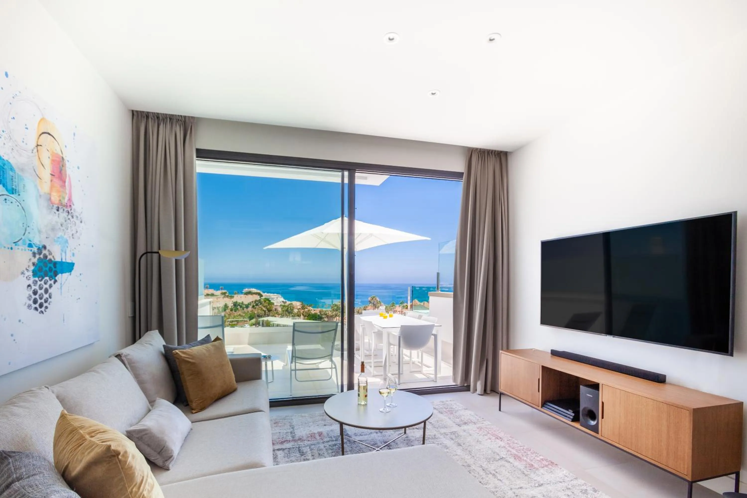 Seaview Residence with private pool