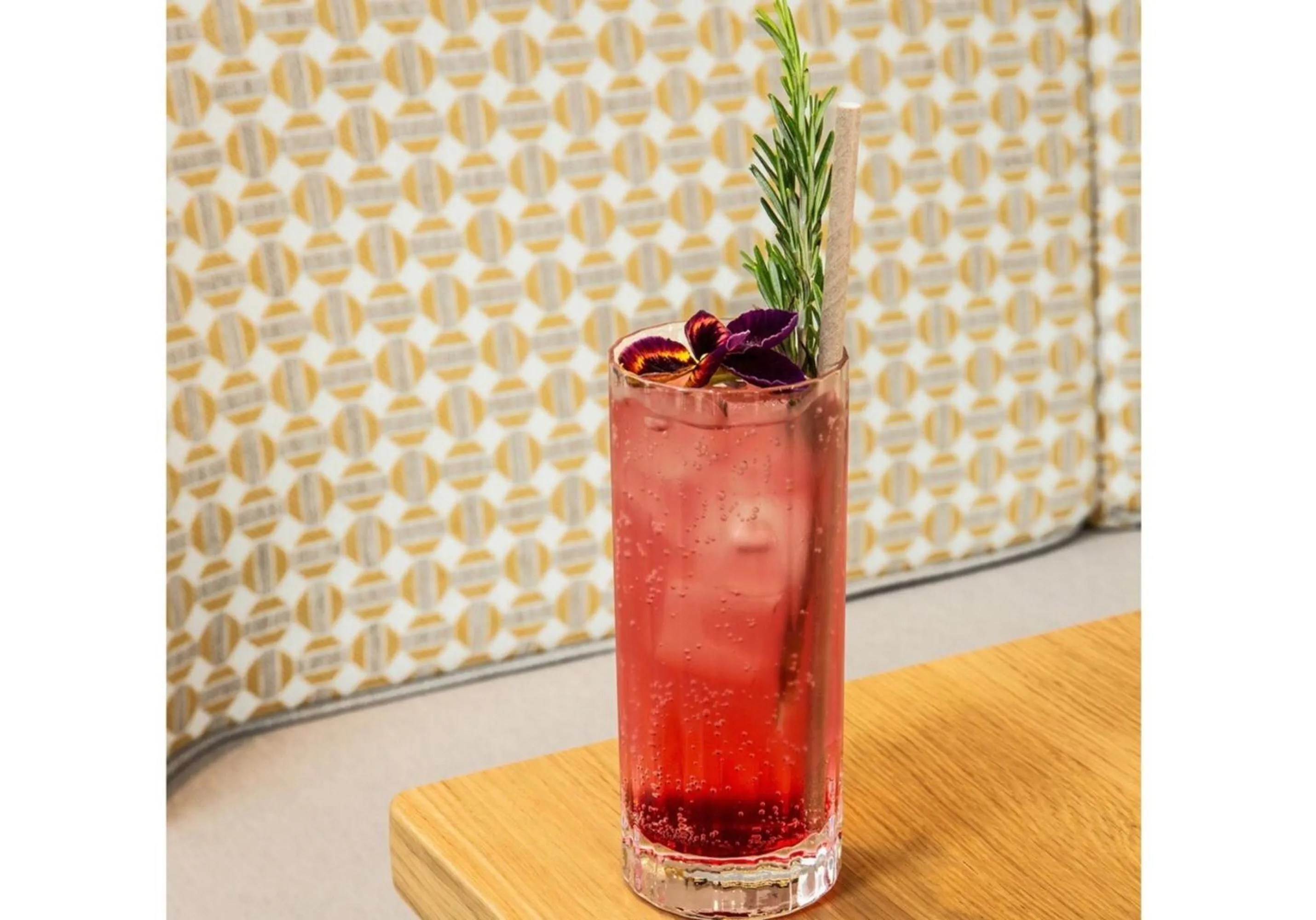 Restaurant/places to eat in Hôtel Kyriad Prestige Paris Asnieres