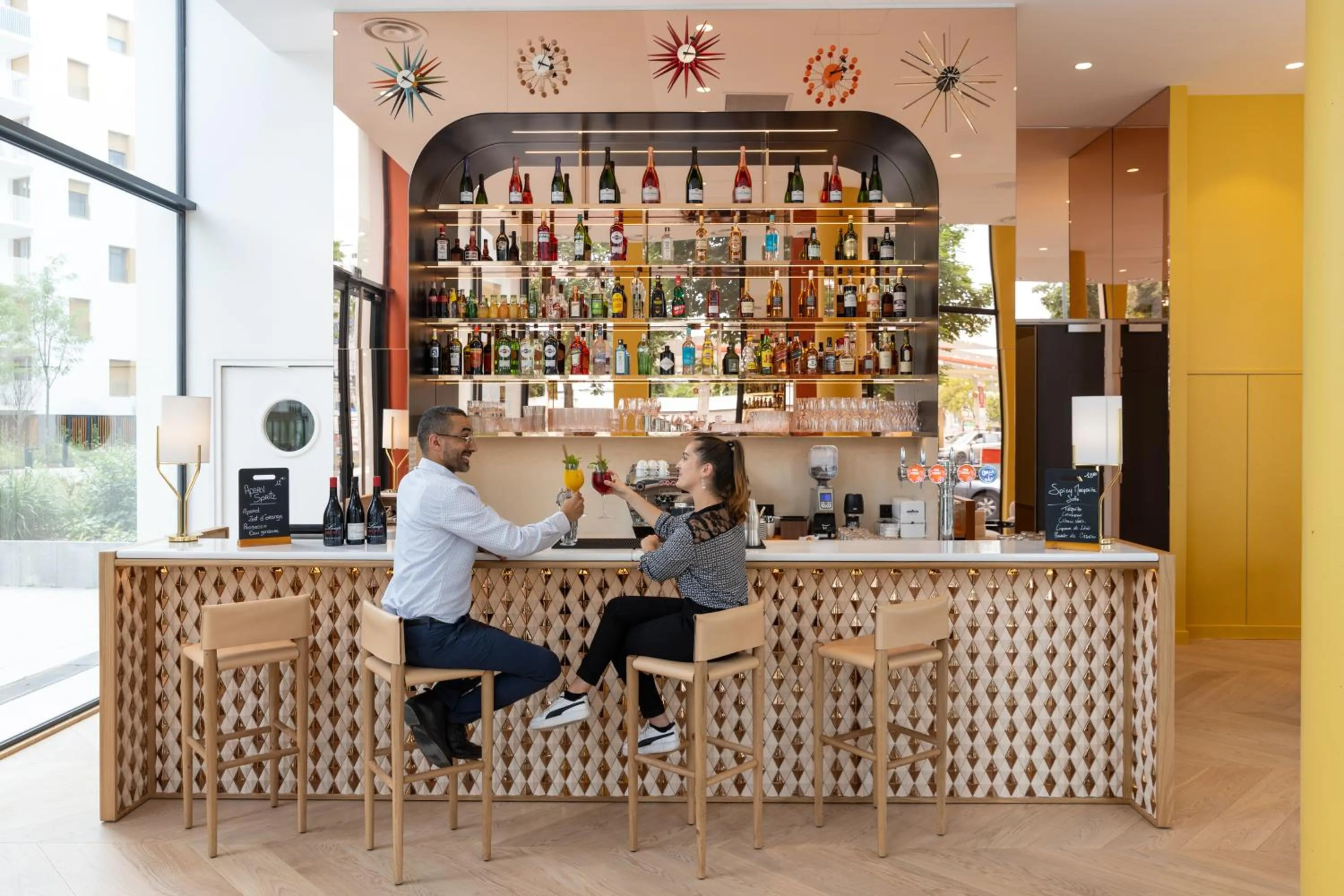 People in Hôtel Kyriad Prestige Paris Asnieres