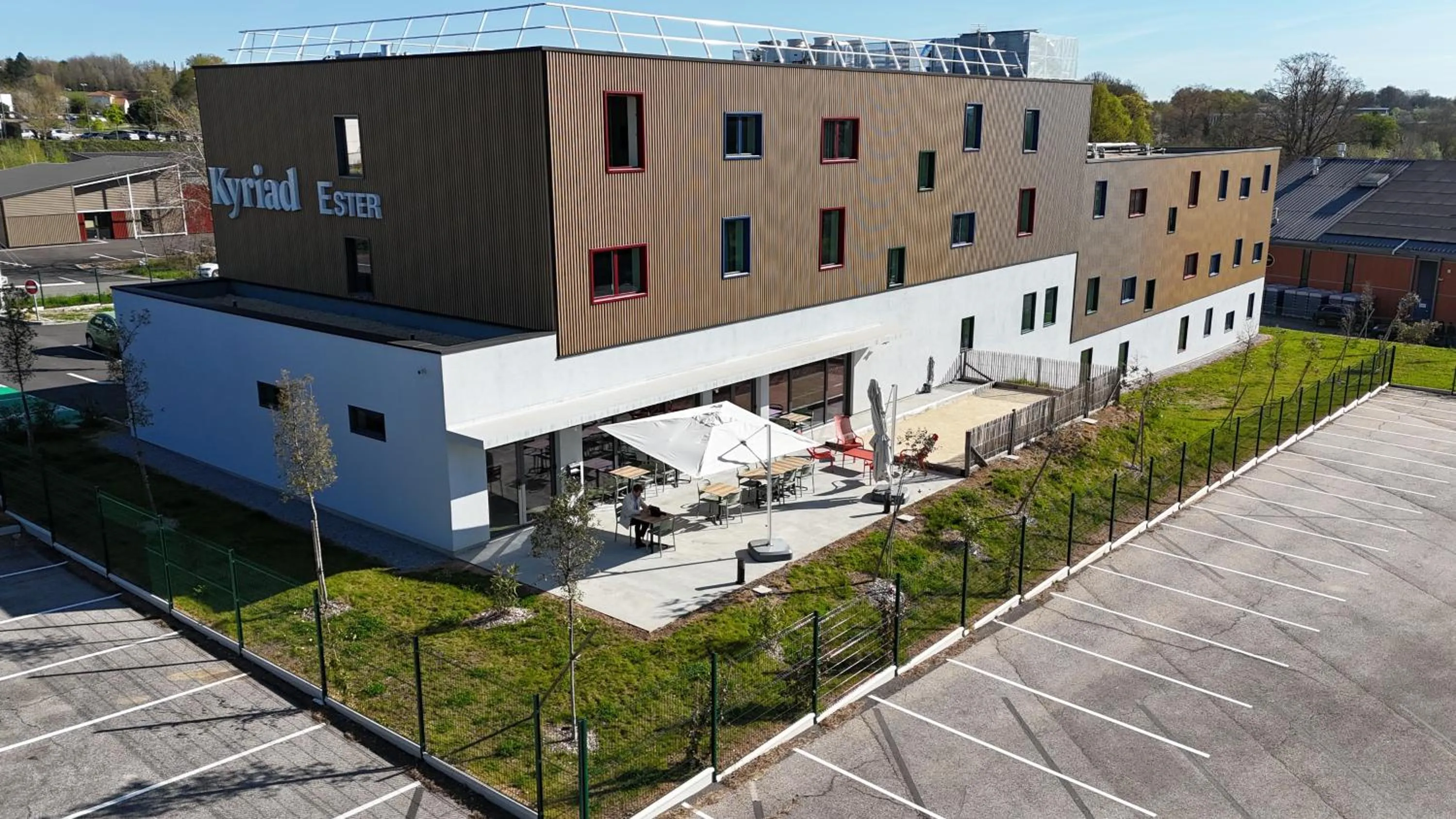 Property building in Kyriad Limoges - Ester