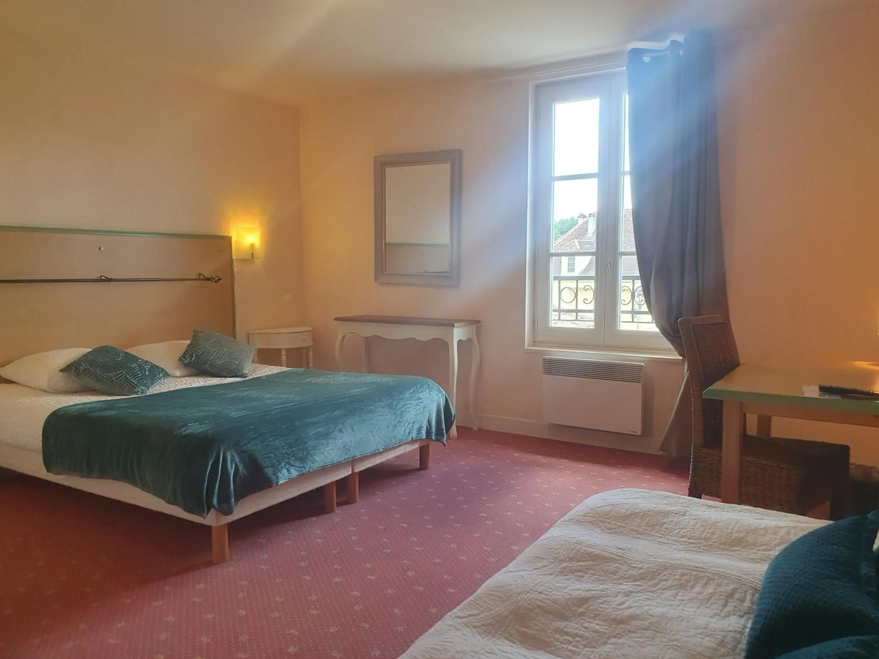 Bed in Hotel Auberge du Fin Chapon Bed in Hotel Auberge du Fin Chapon