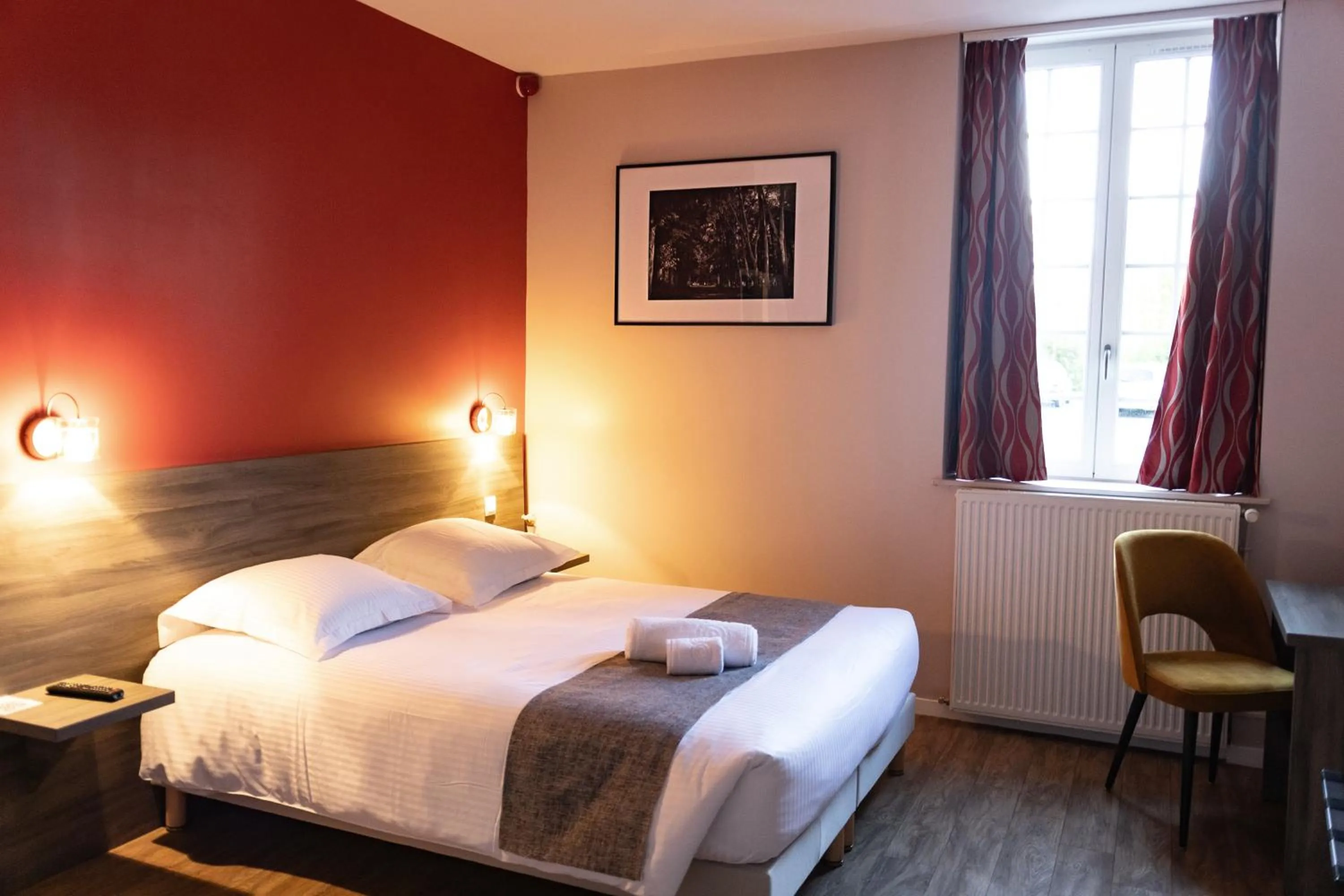 Bed in Hôtel restaurant La Grand Mare