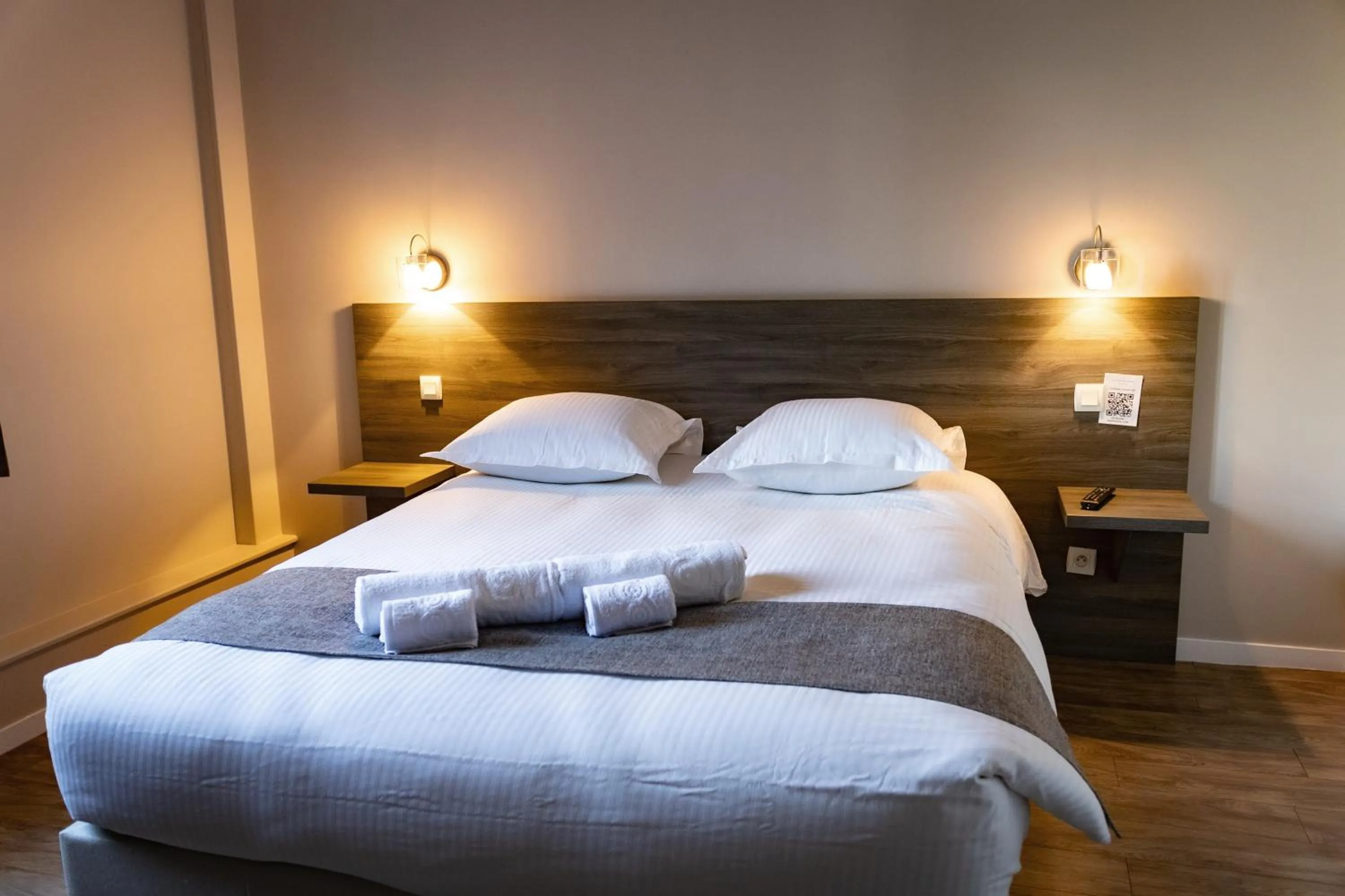 Bed in Hôtel restaurant La Grand Mare