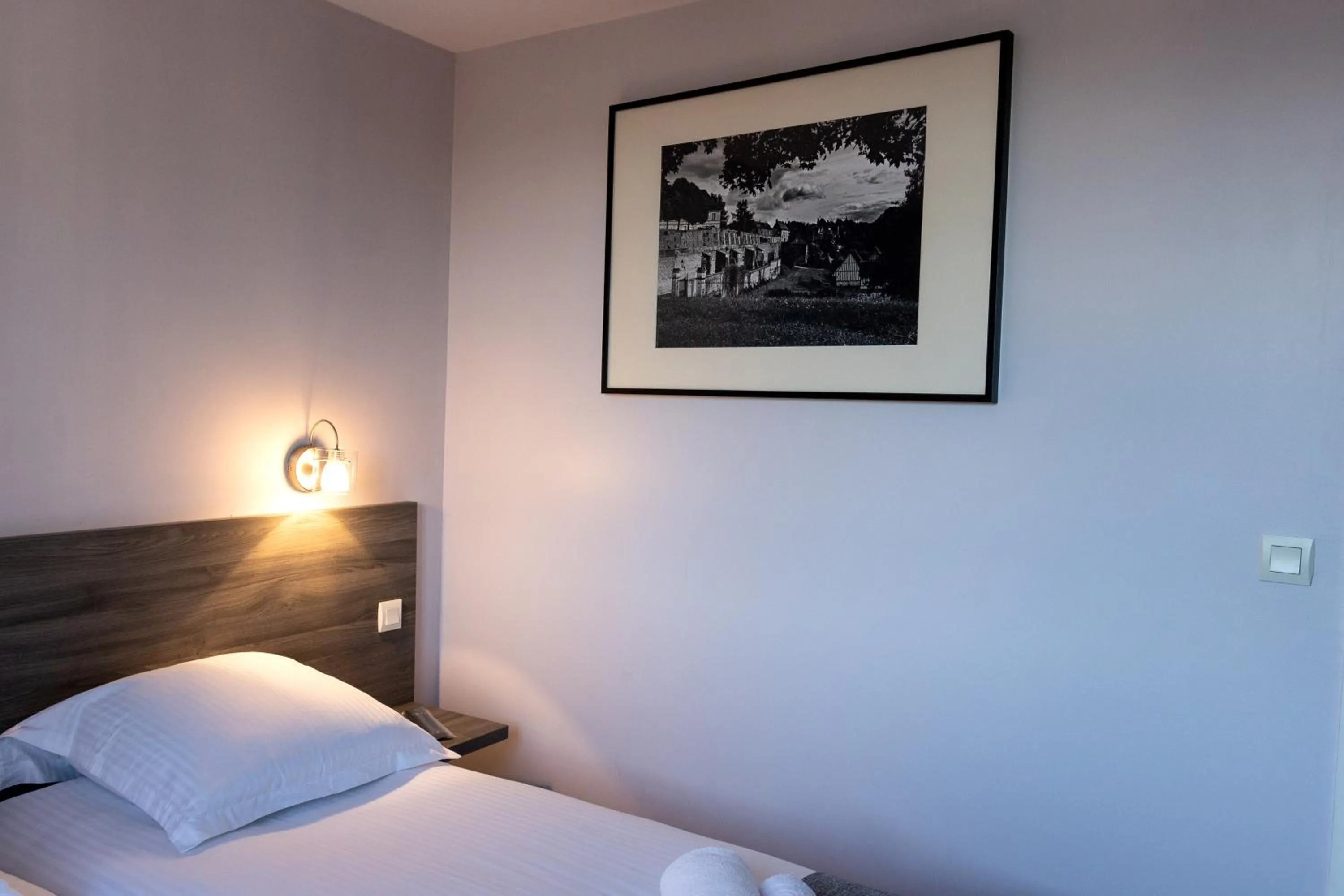 Bed in Hôtel restaurant La Grand Mare