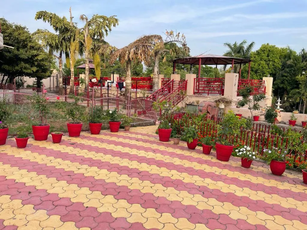 Garden in PRITHVI FARM COTTAGE AND VILLA