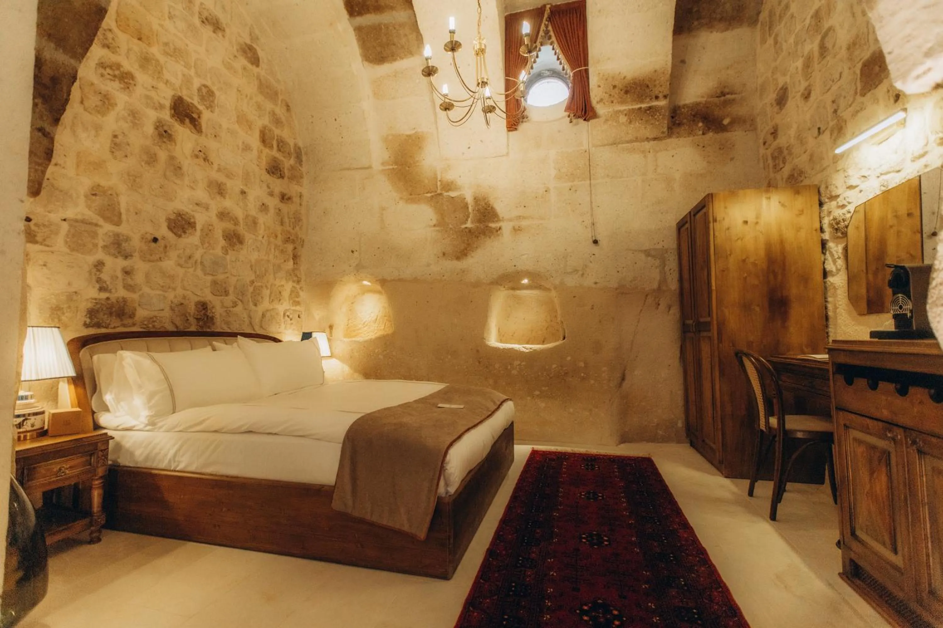 Living room, Bed in Via Regia Cappadocia Hotel