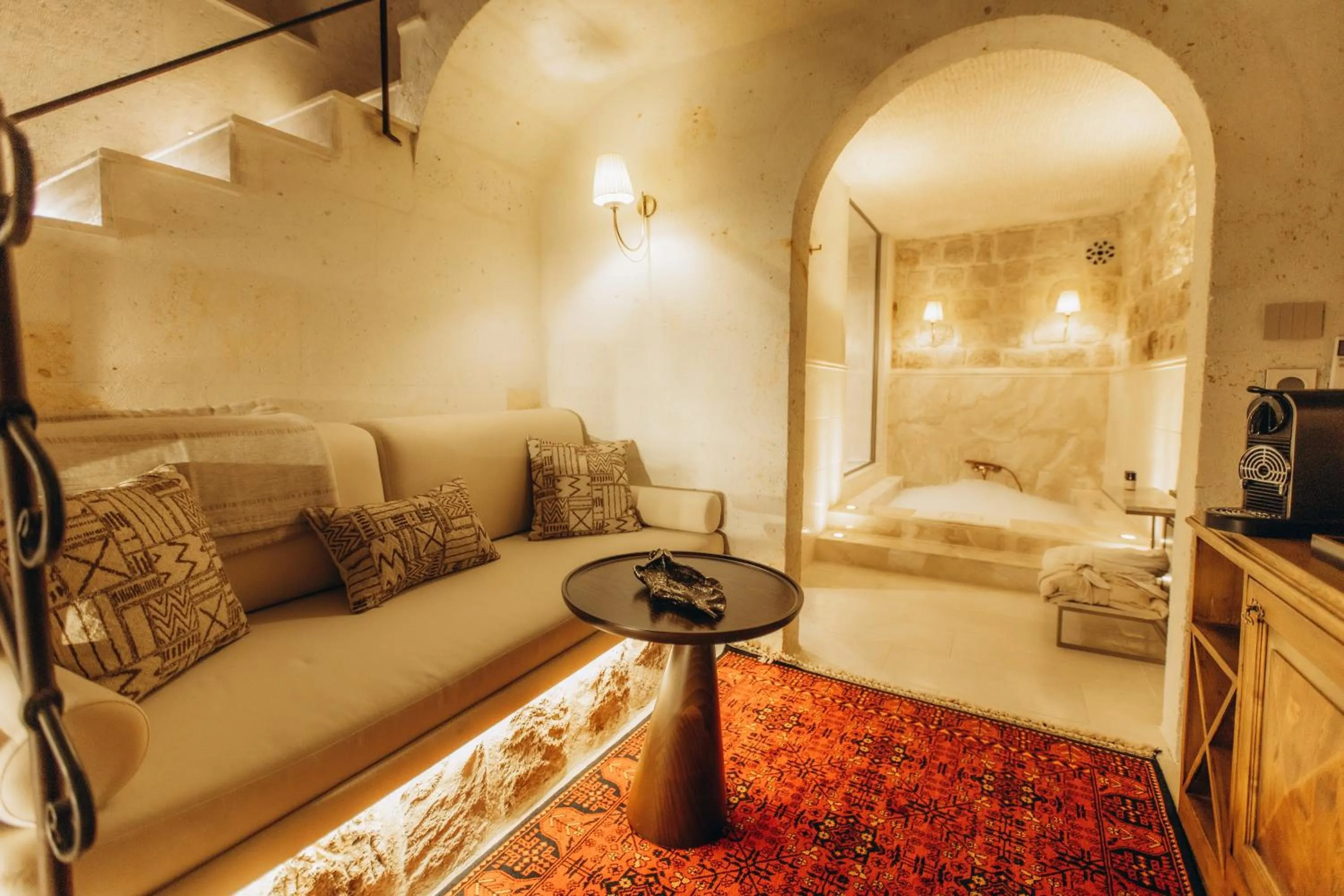 TV and multimedia, Bed in Via Regia Cappadocia Hotel