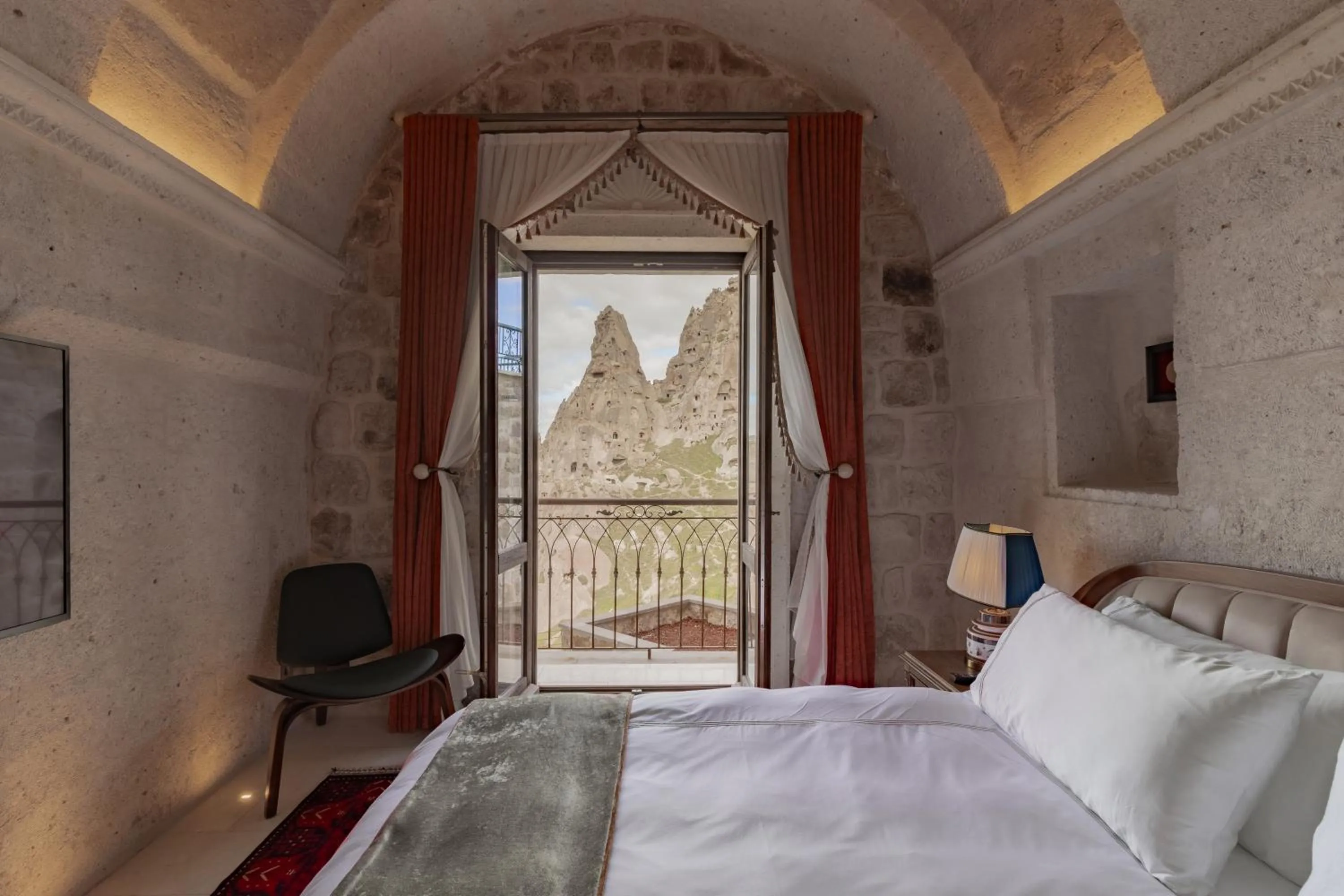 Bed in Via Regia Cappadocia Hotel