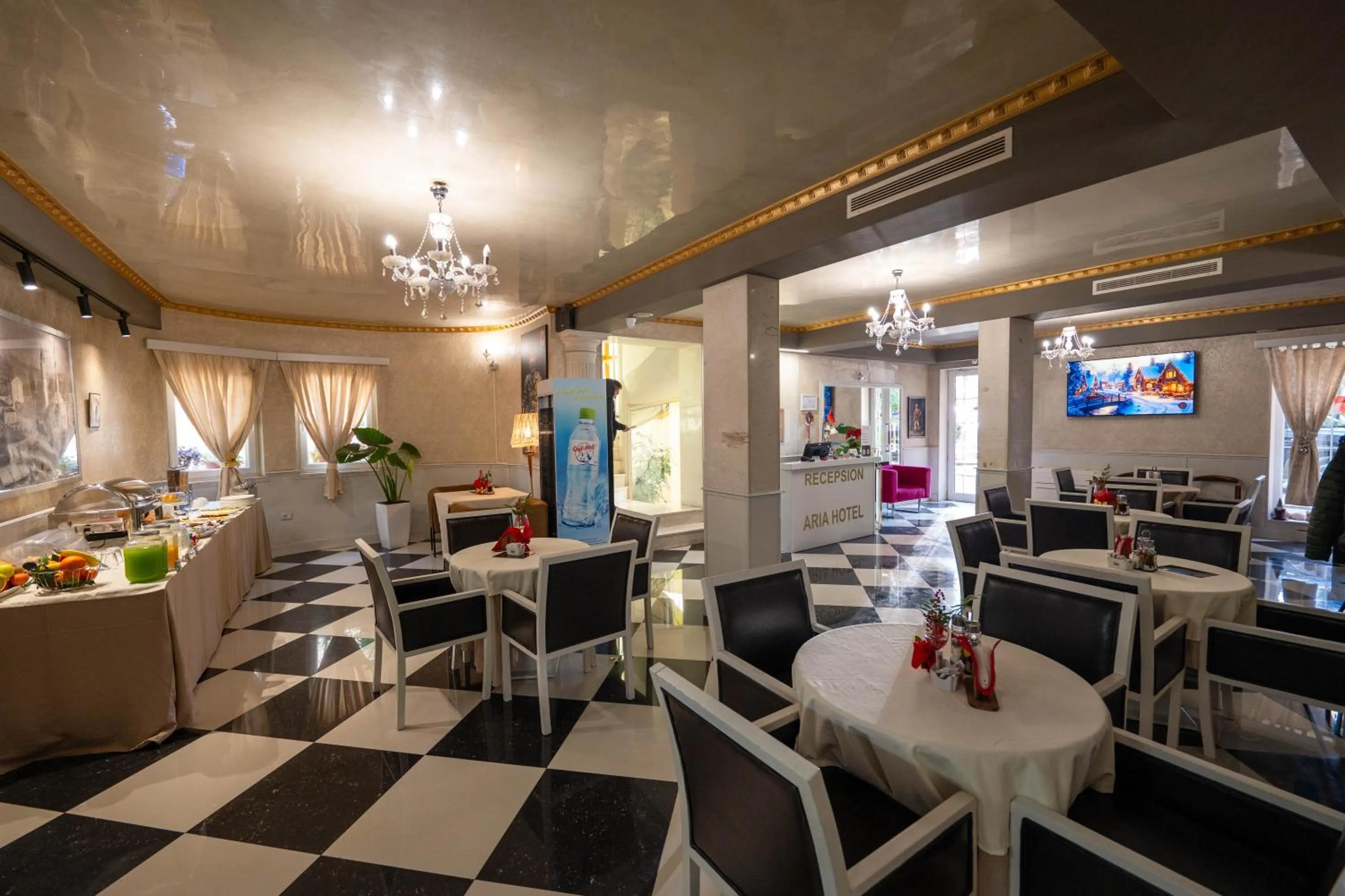 TV and multimedia in Hotel Aria