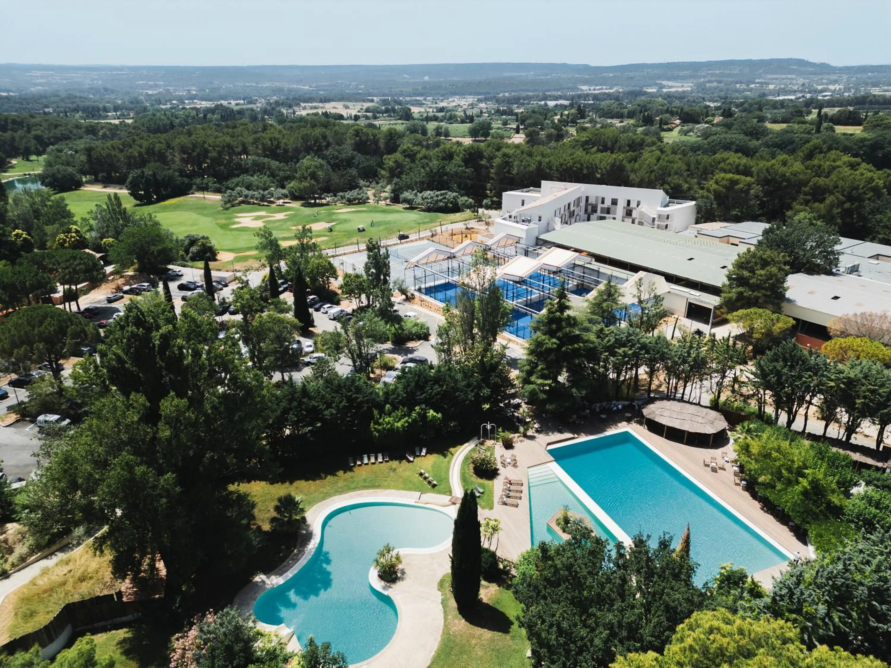 Property building in Setclub Hôtel & Spa Aix-en-Provence