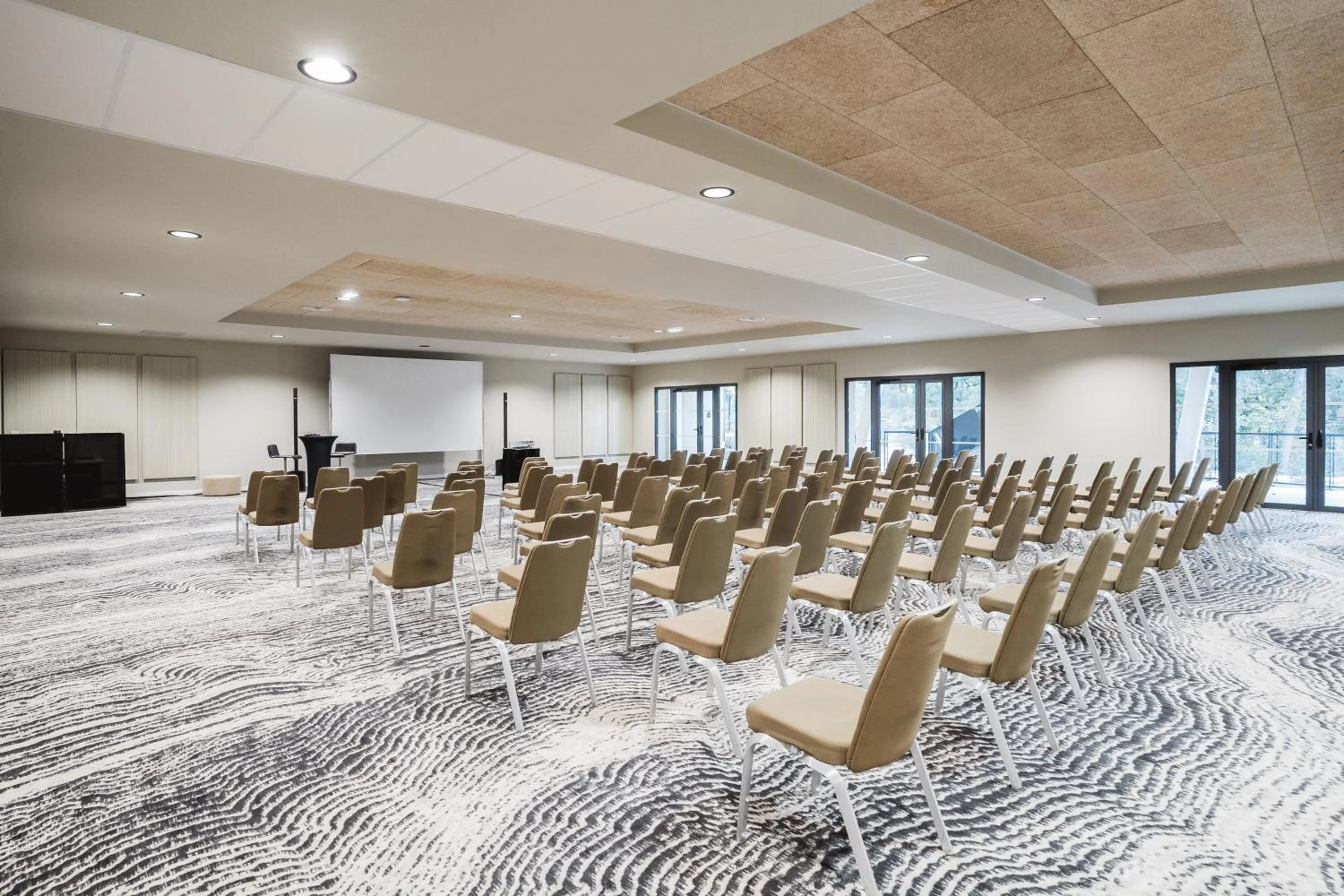 Meeting/conference room in Setclub Hôtel & Spa Aix-en-Provence