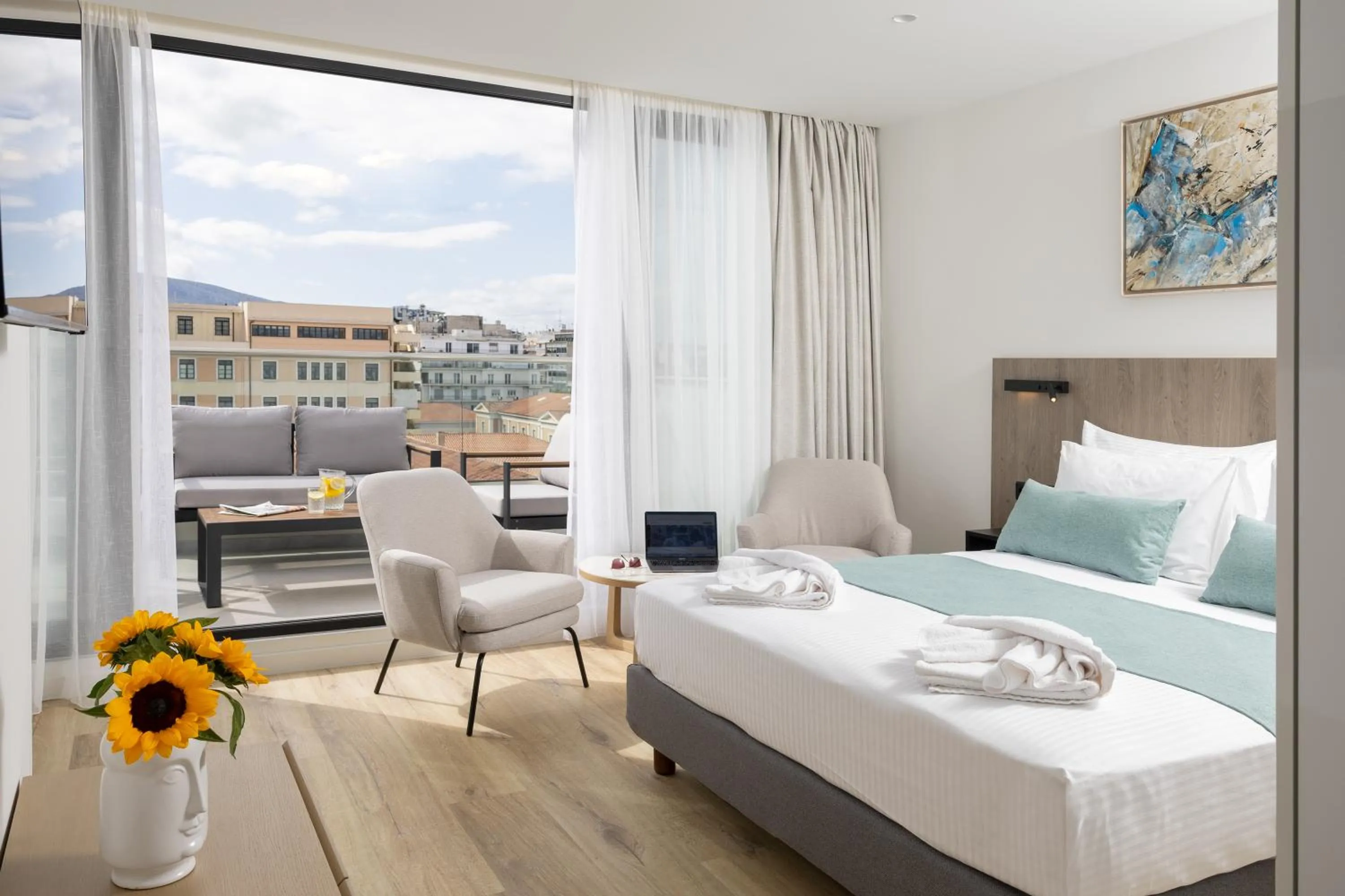 Bed in Hestia - Asklipiou 9