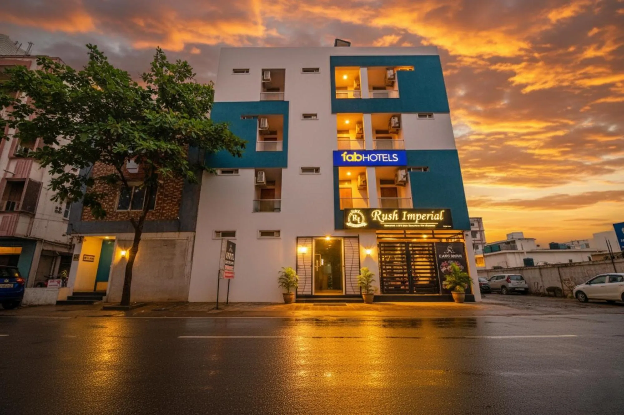 Property building in Via Rush Imperial