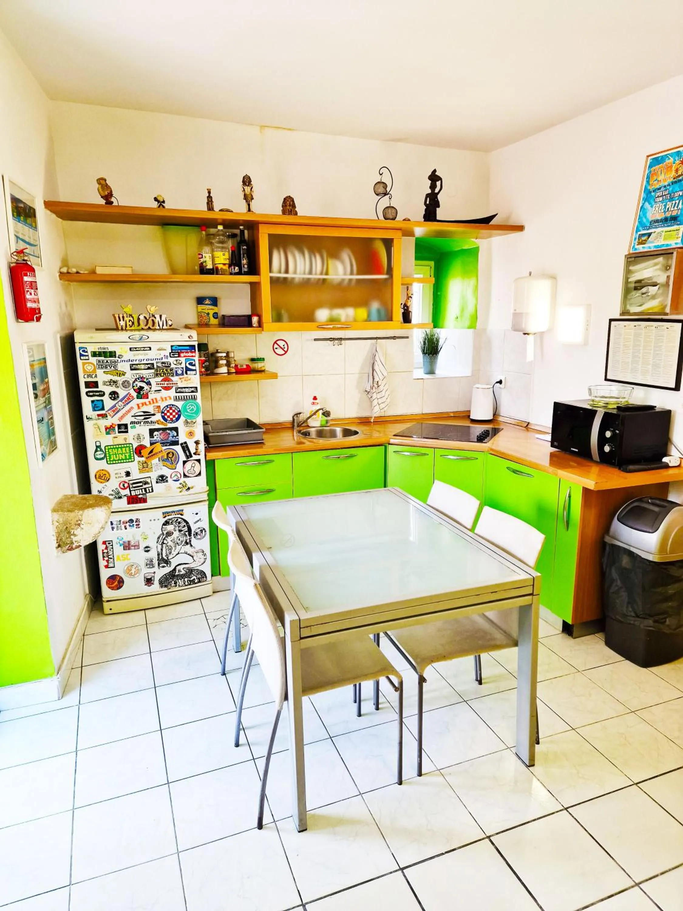 Kitchen or kitchenette in Croparadise Hostel