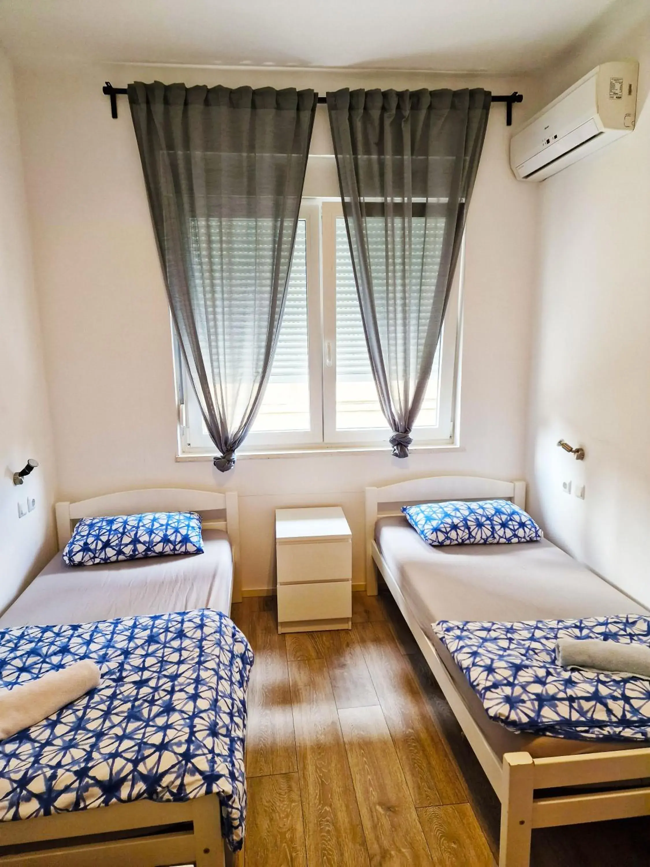 Twin Room with Shared Bathroom in Croparadise Hostel Twin Room with Shared Bathroom in Croparadise Hostel