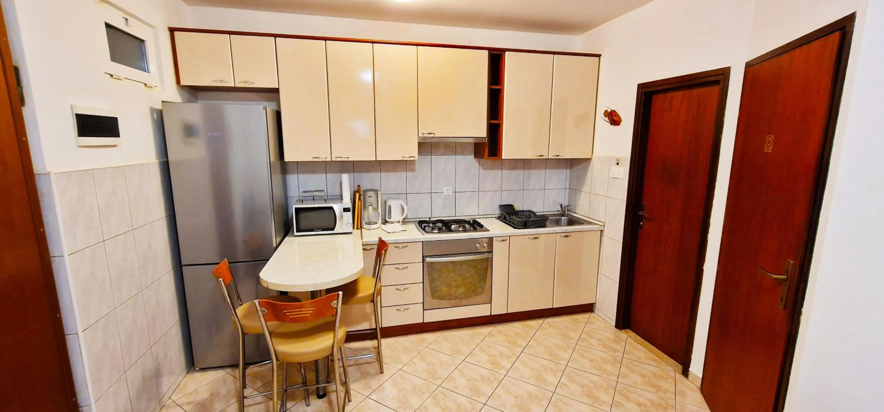 Kitchen or kitchenette in Croparadise Hostel