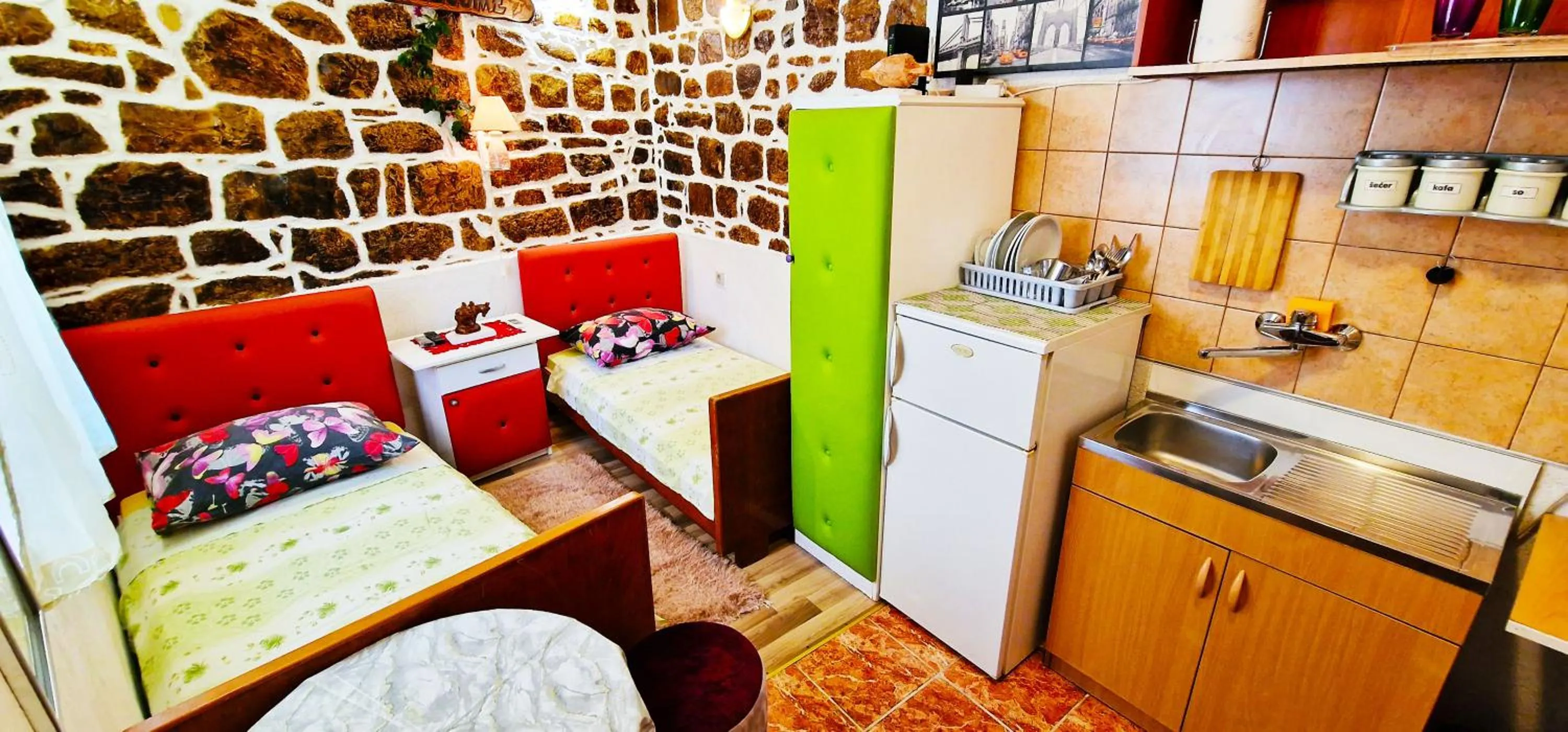 Coffee/tea facilities in Croparadise Hostel