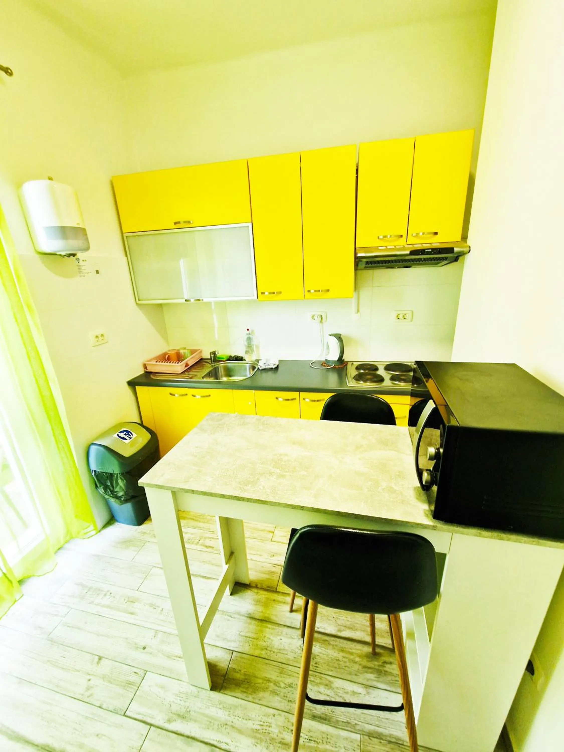 Kitchen or kitchenette in Croparadise Hostel