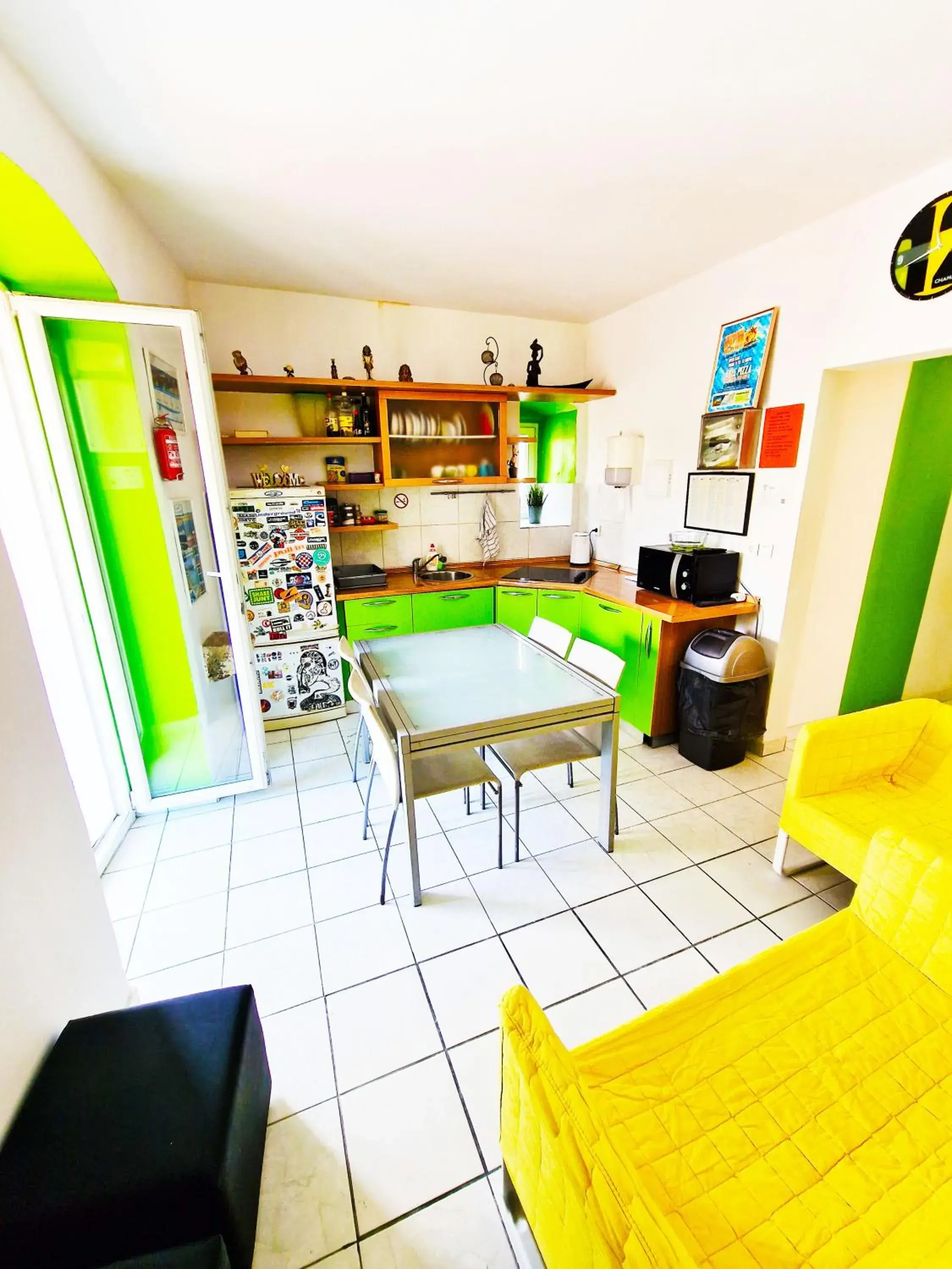 Dining area in Croparadise Hostel Dining area in Croparadise Hostel