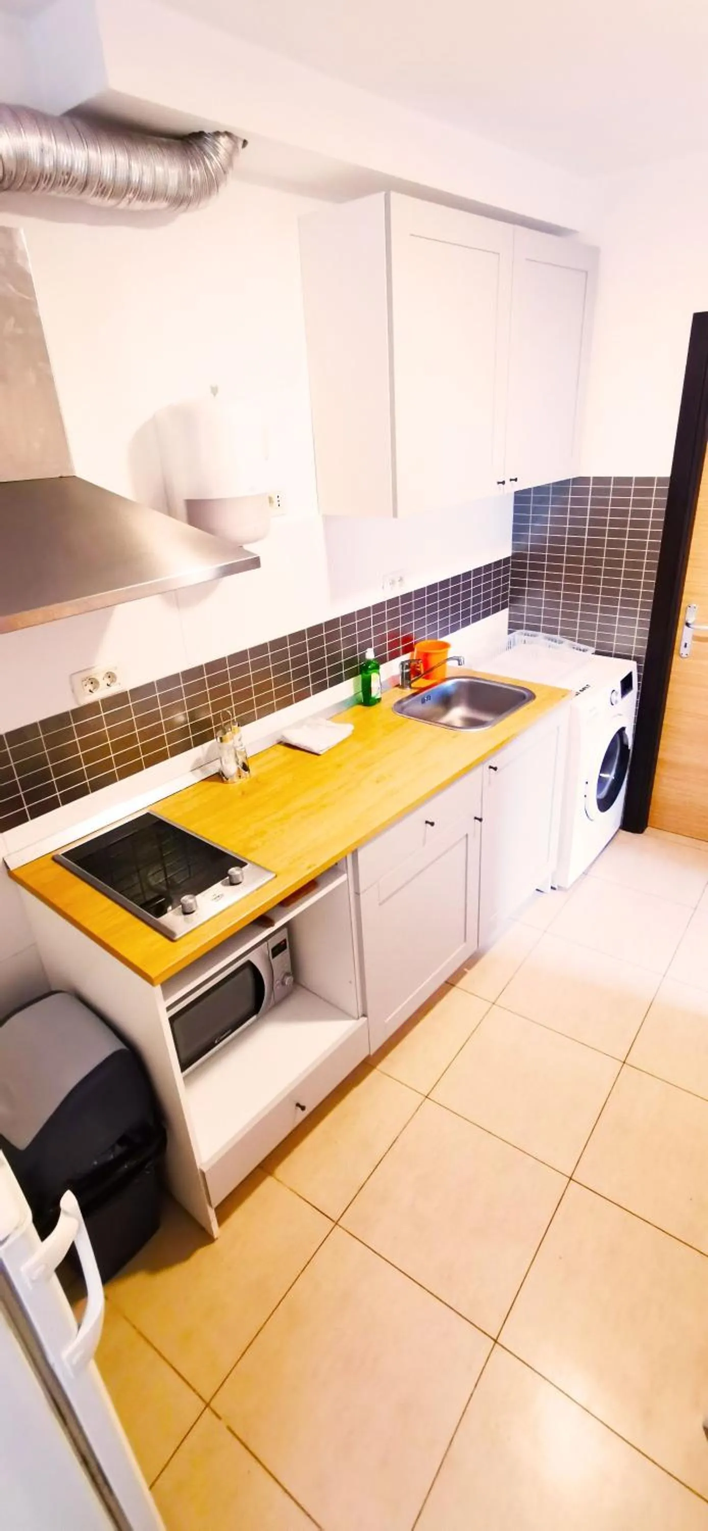 Kitchen or kitchenette in Croparadise Hostel