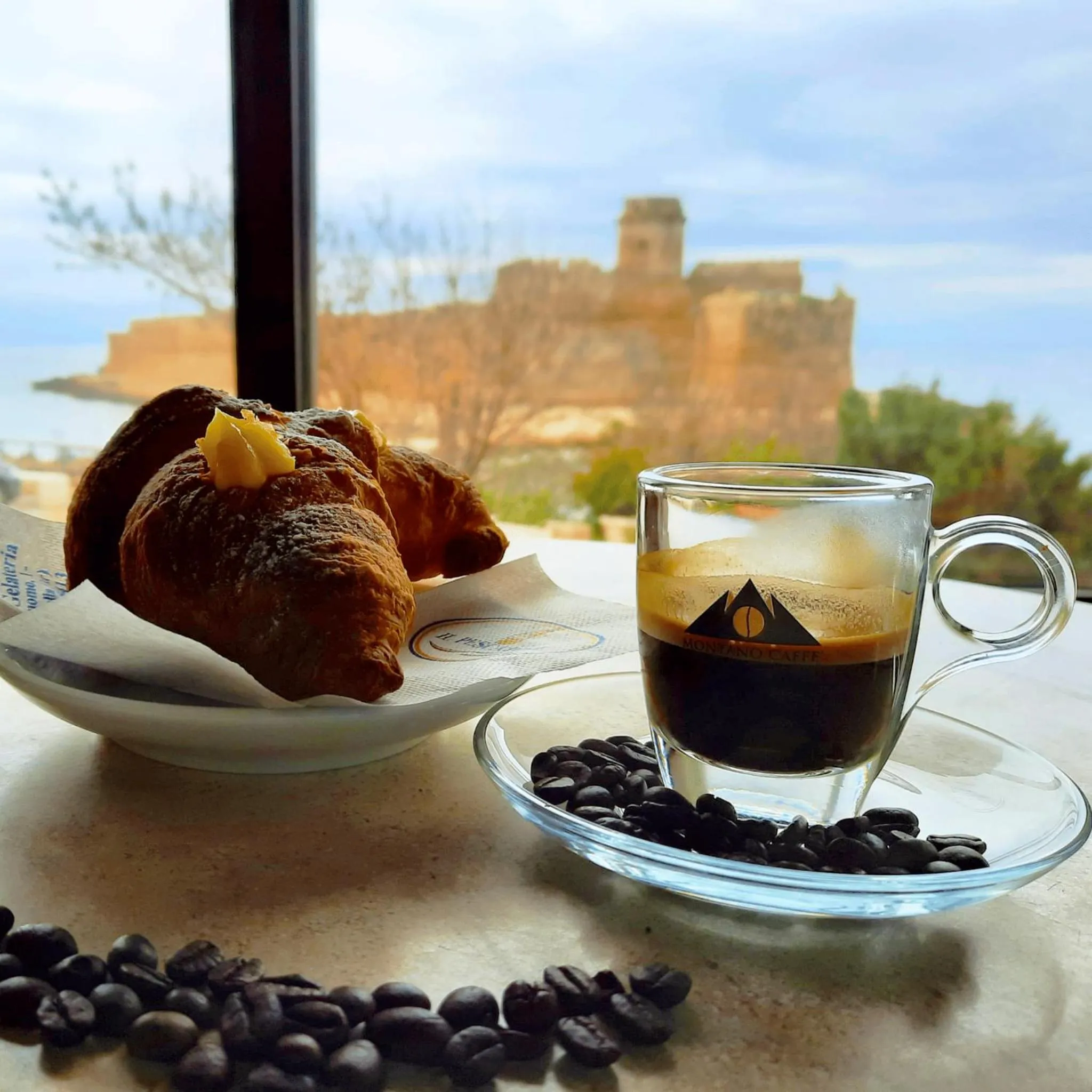 Italian breakfast in Art Boutique Rooms