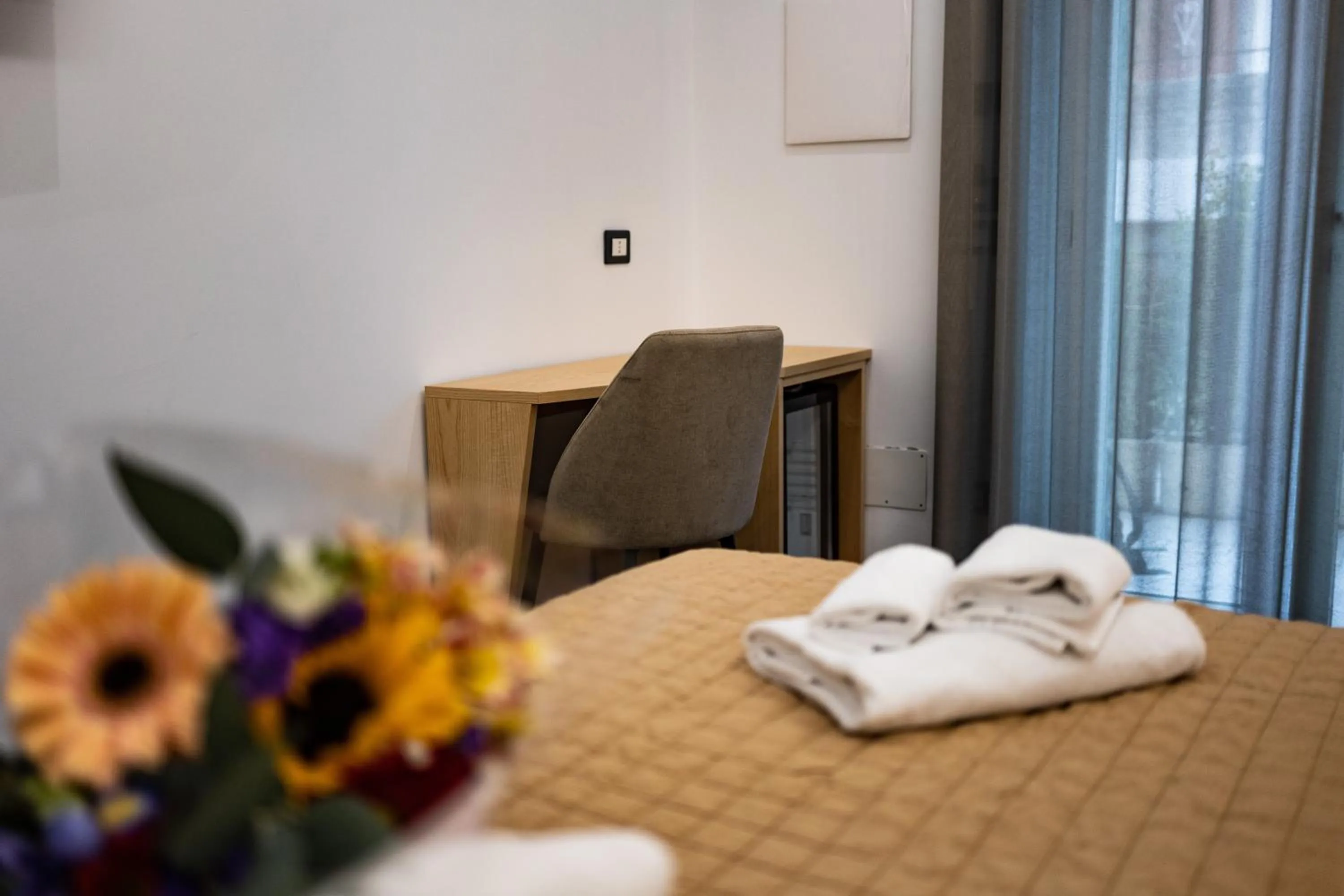 Bed in Middle Town Palace