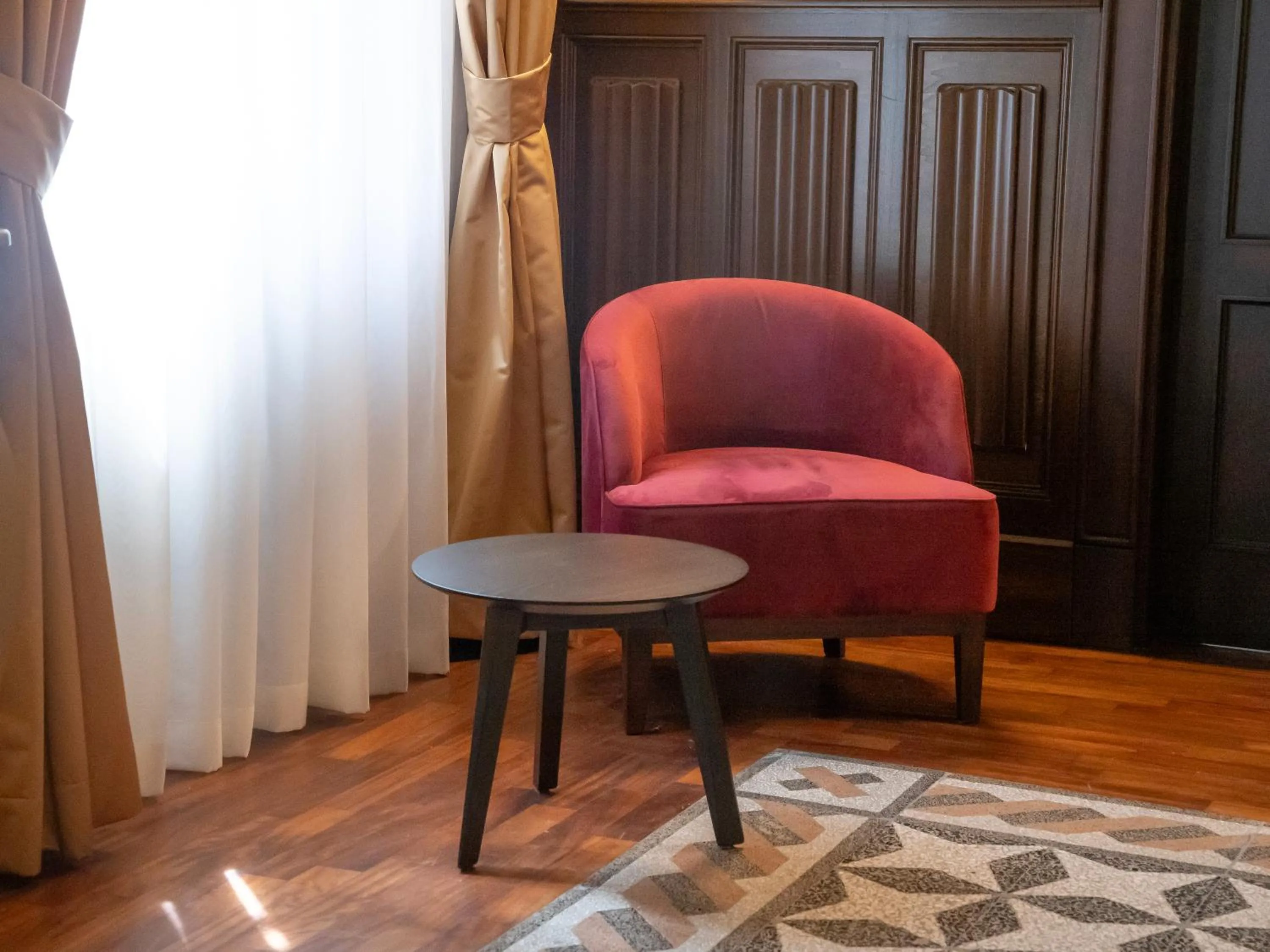 Seating area in Villa Alliata di Pietratagliata