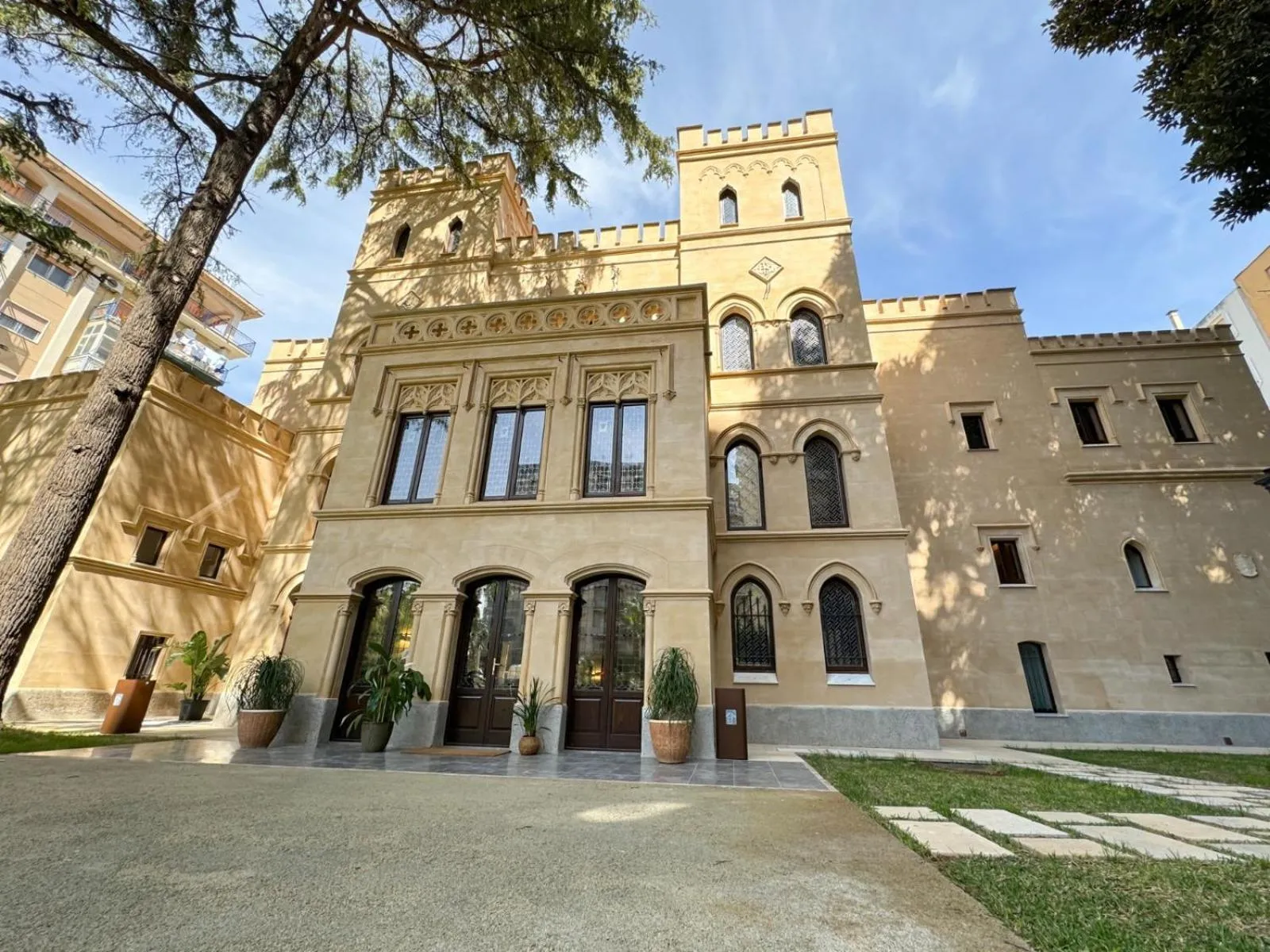 Property building in Villa Alliata di Pietratagliata