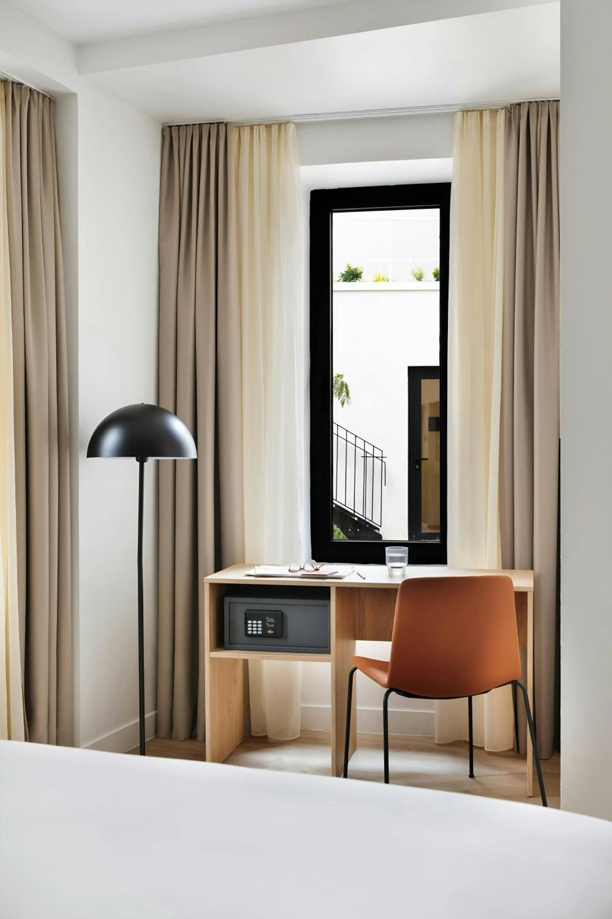 Bedroom, Bed in Yvette Hotel Porte de Versailles, Sonder by Marriott Bonvoy