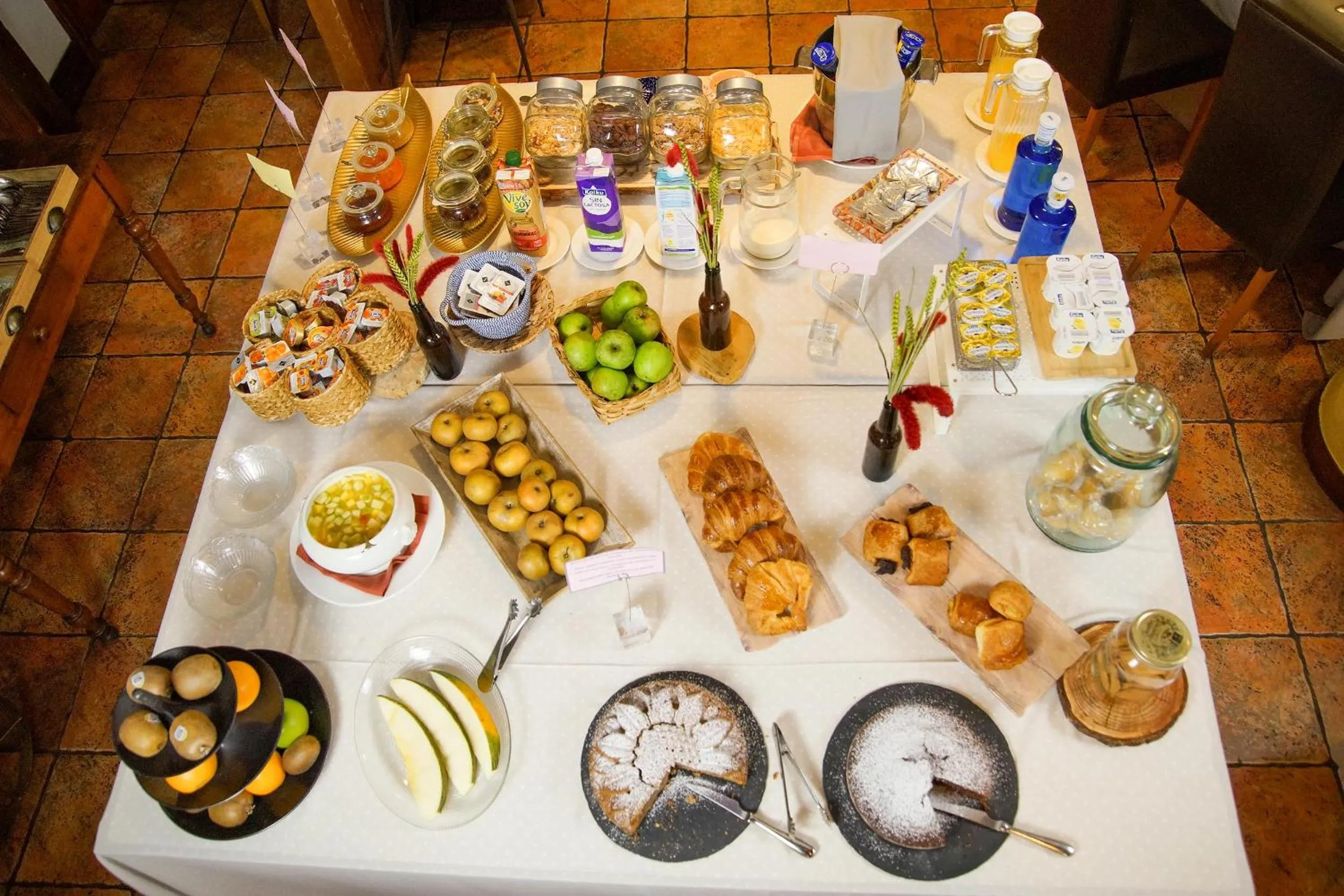 Buffet breakfast in Usategieta