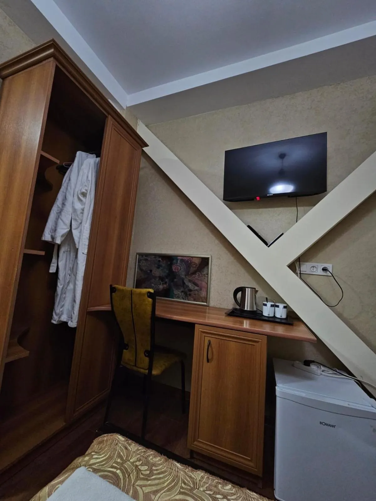 Dining area, Bed in Aeetes Palace