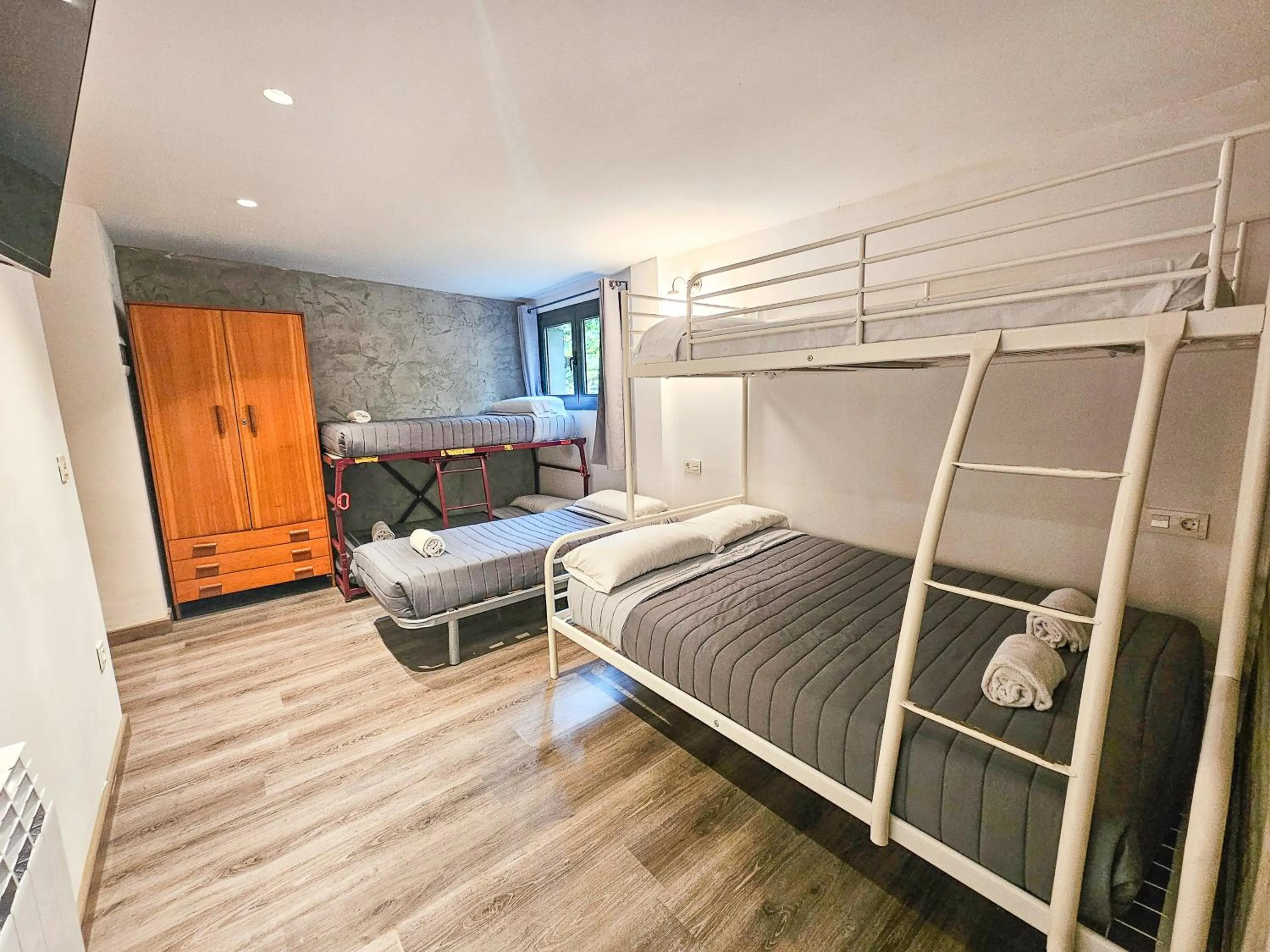 Bed in SOLOPUENT Hotel Rural