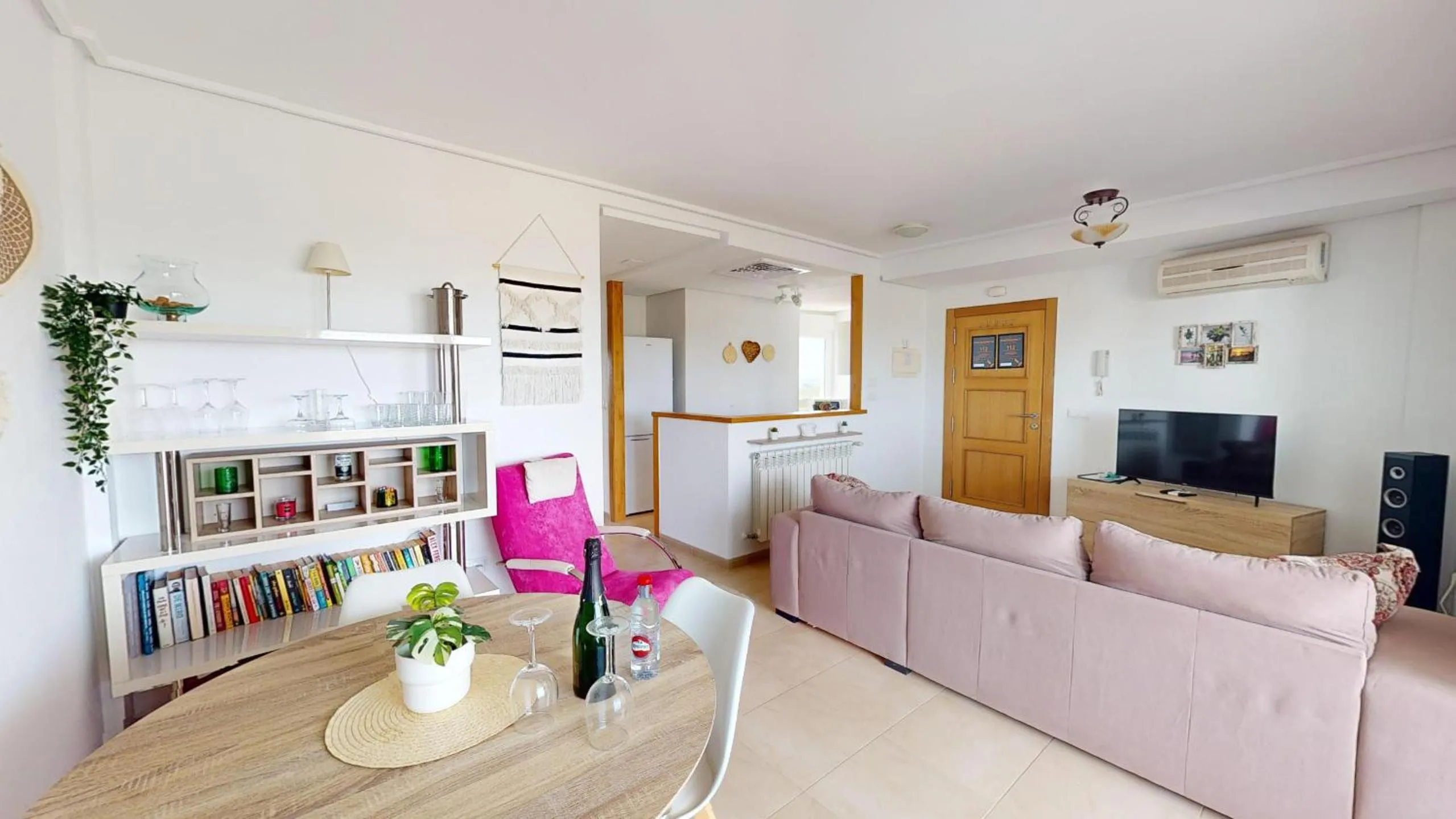 Dining area in Casa Remora M-Murcia Holiday Rentals Property