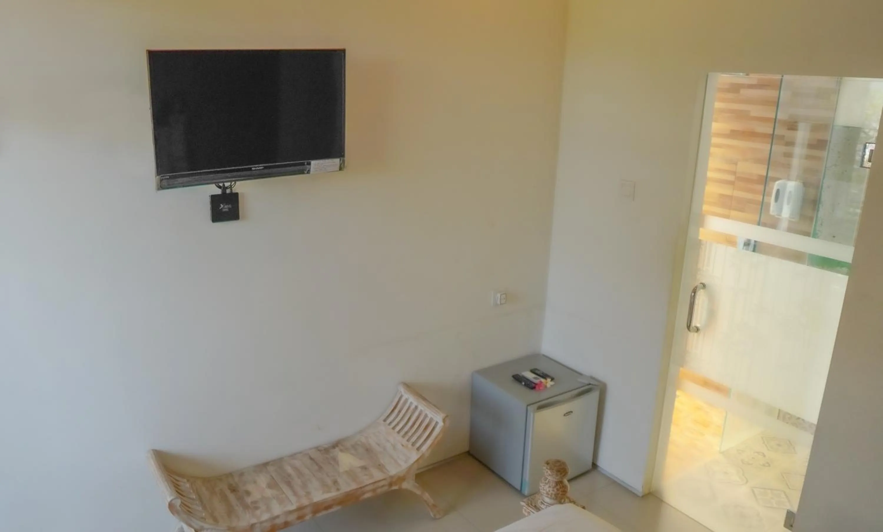 TV and multimedia in Dirga's House Sanur View by EPS