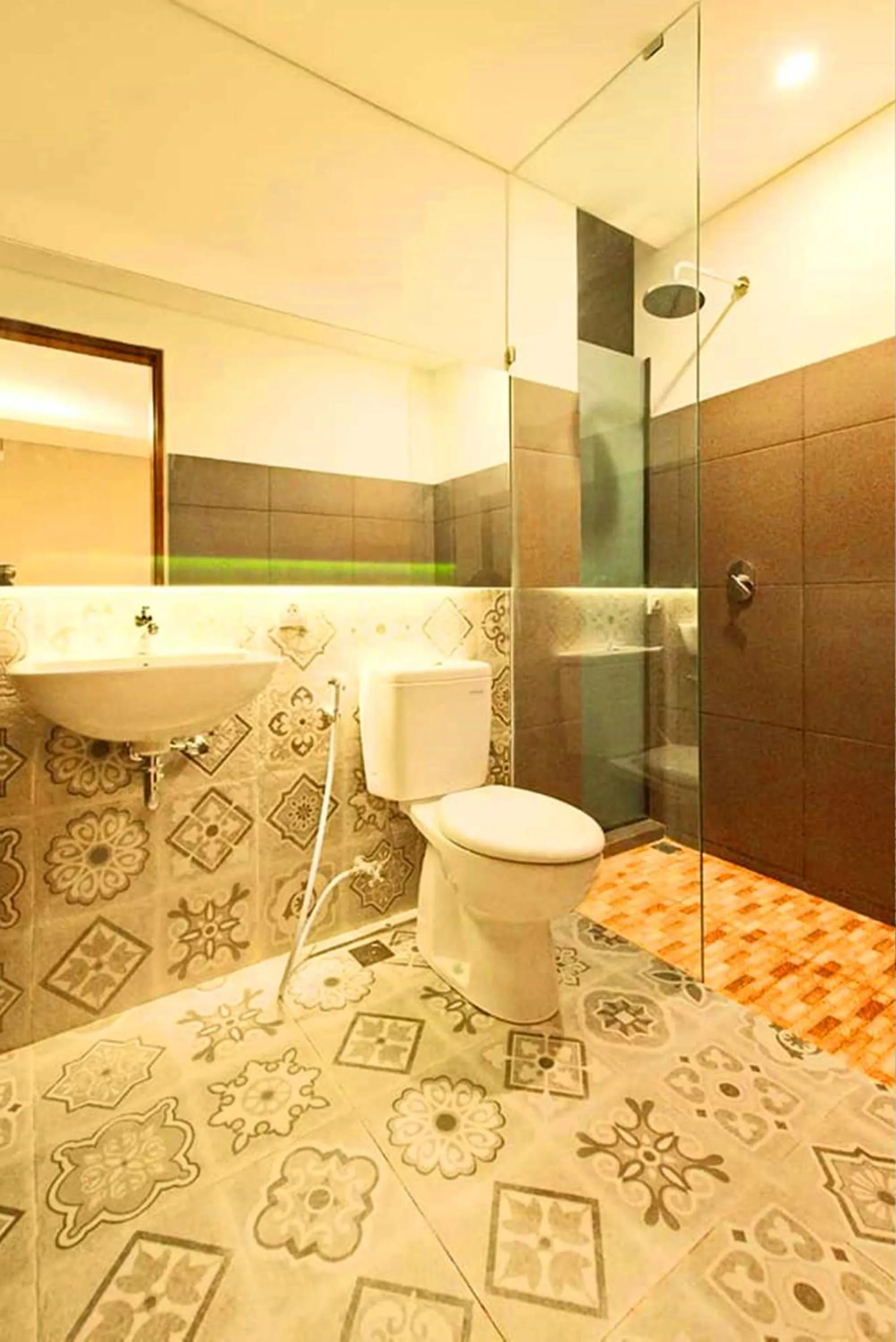 Shower in Dirga's House Sanur View by EPS