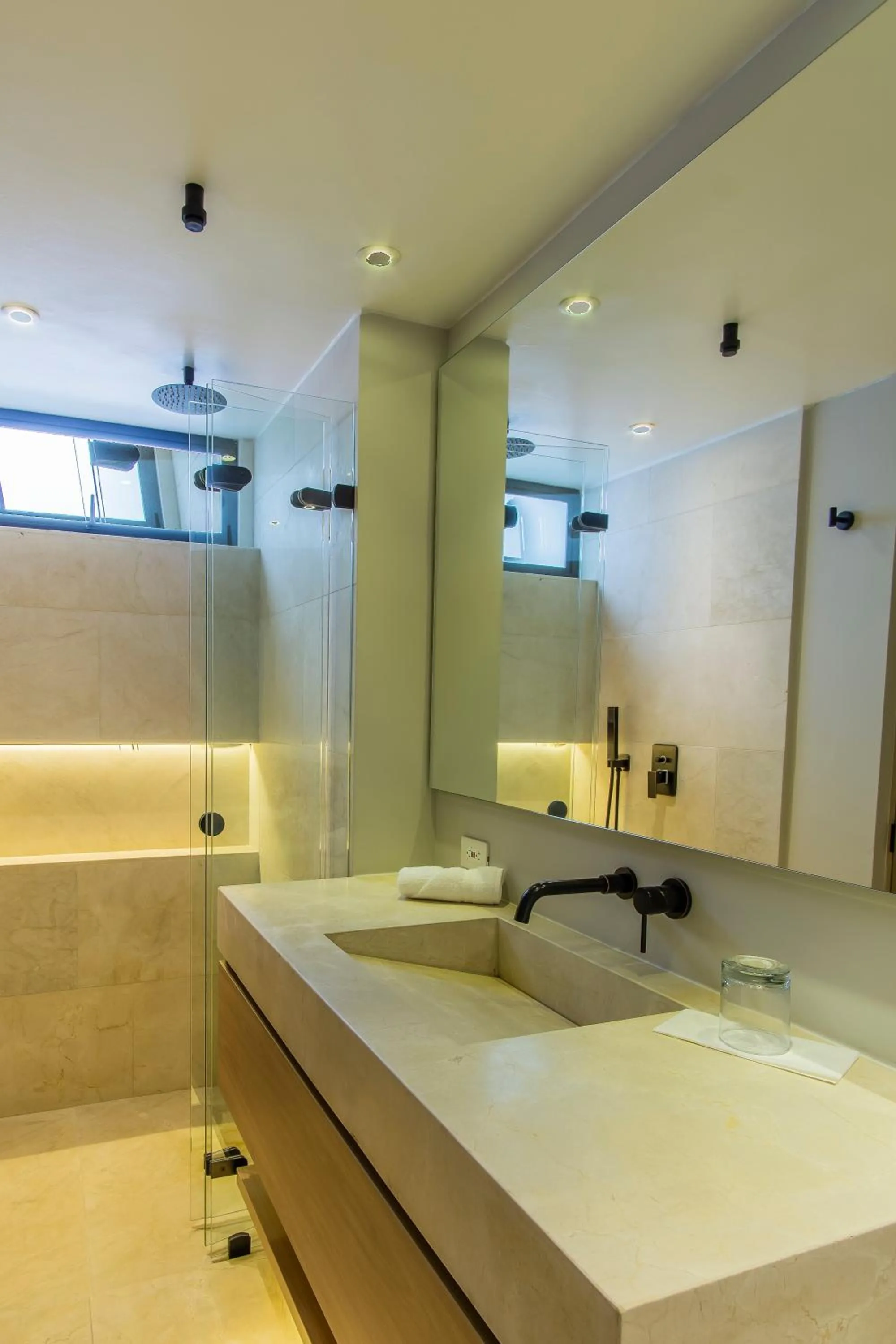Superior King Room in Nodo Hotel