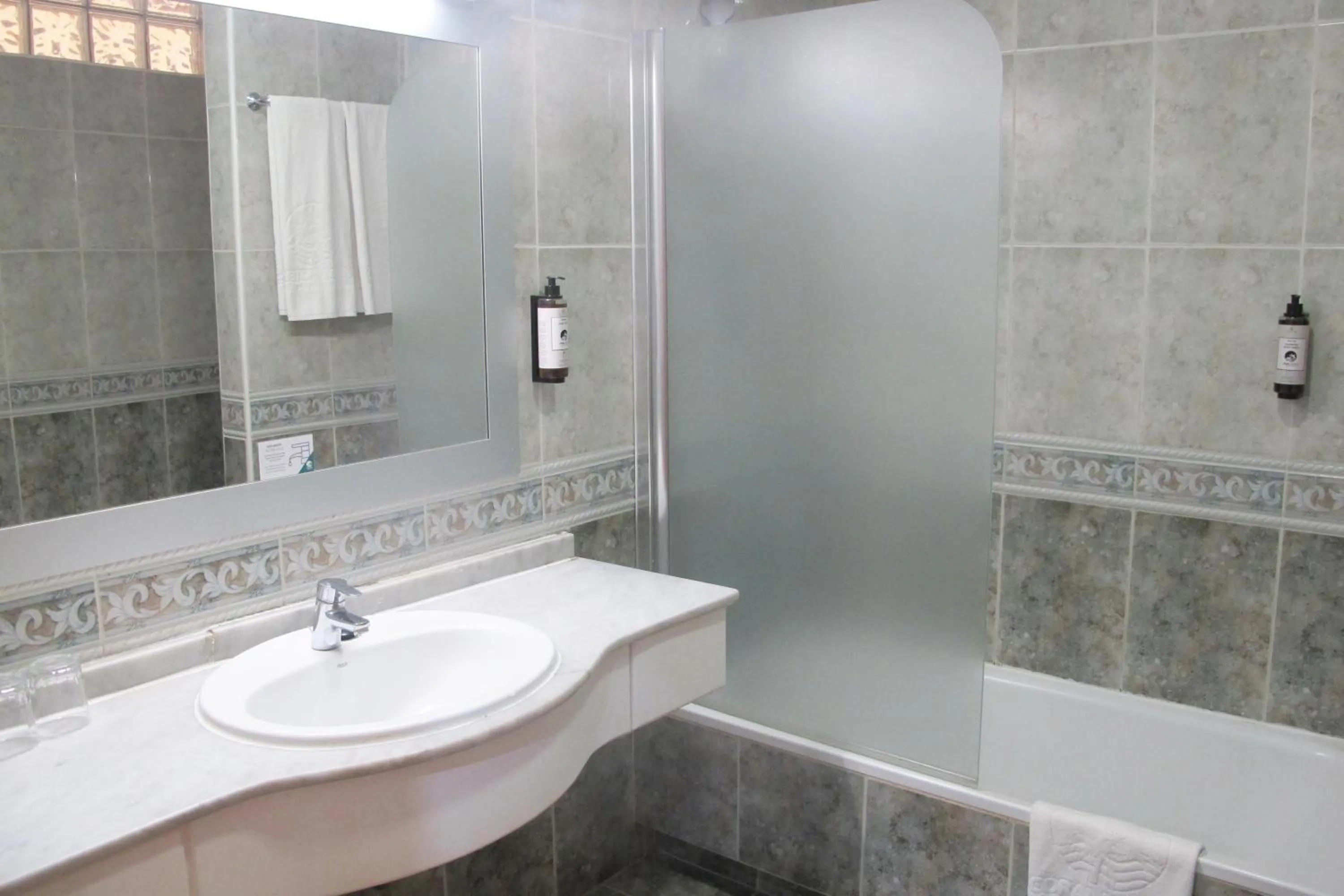 Bathroom in Coral Compostela Beach Golf