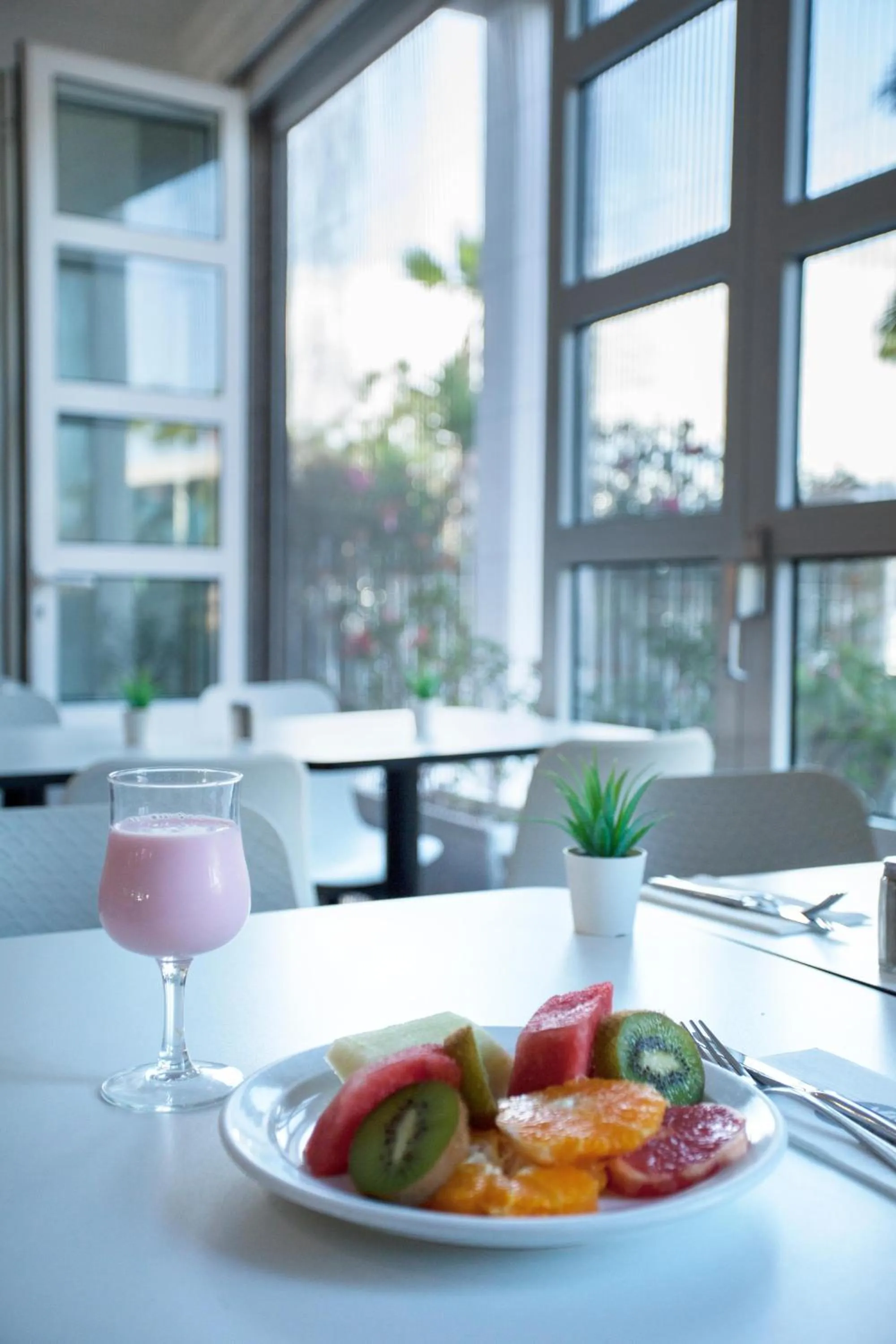 Restaurant/places to eat in Coral Compostela Beach Golf