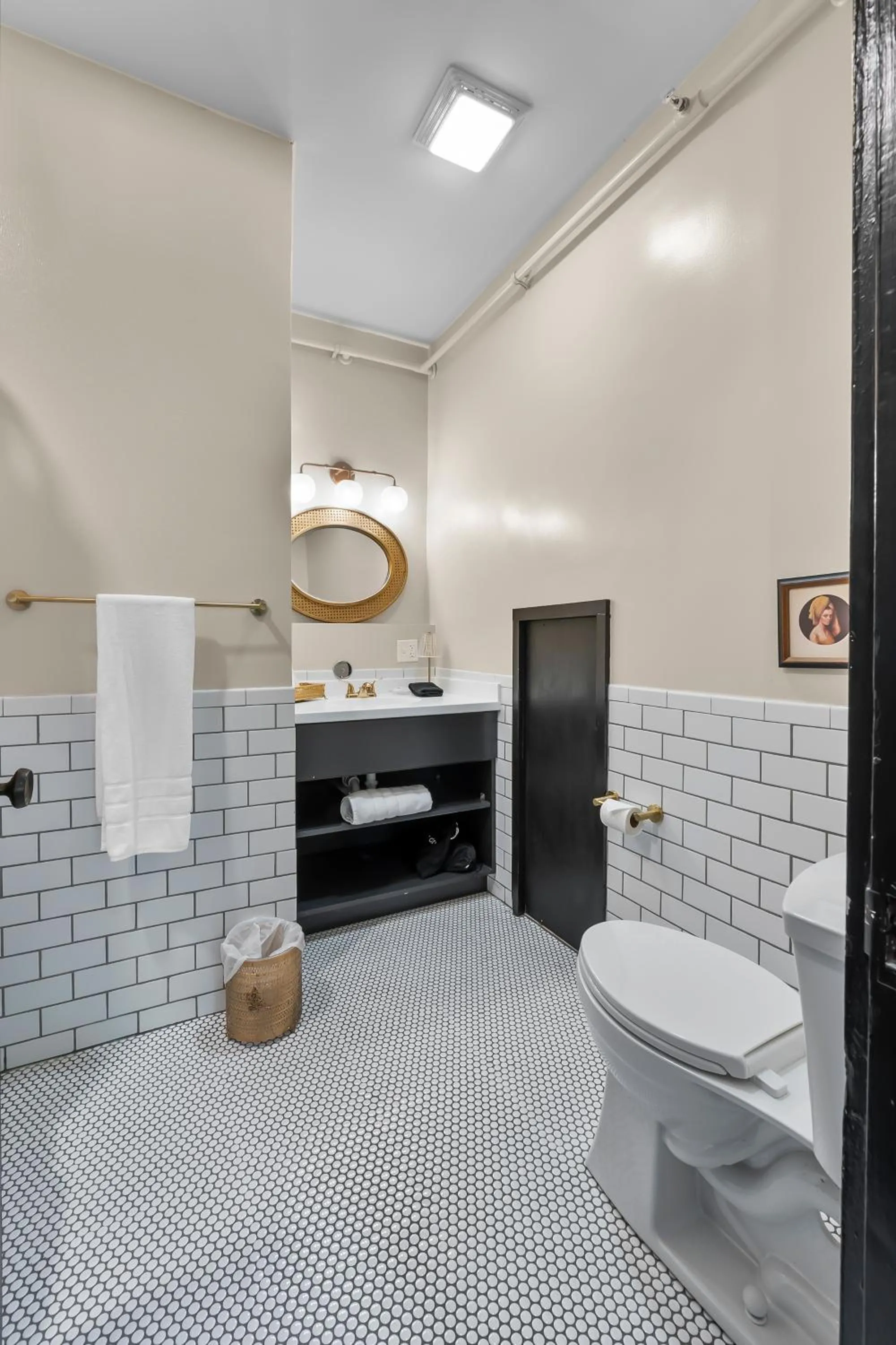 Bathroom in Rockwood Inn