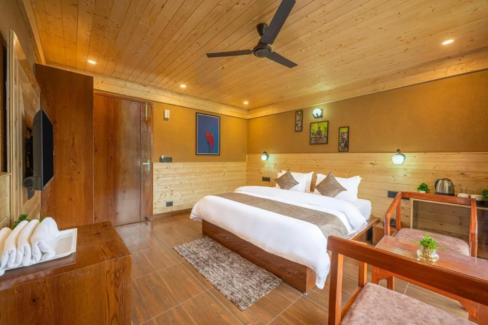 Bed in The Kufri Retreat