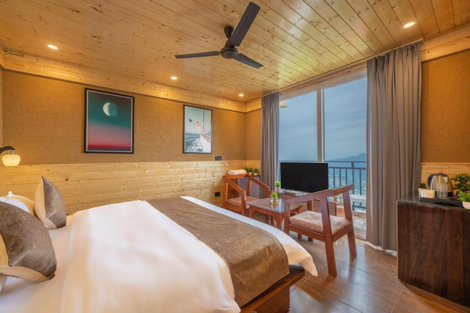 Bed in The Kufri Retreat