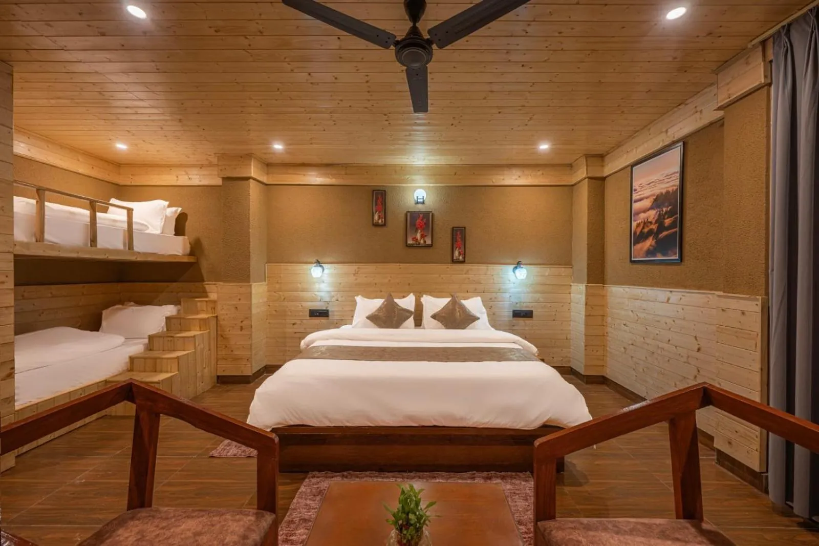 Bed in The Kufri Retreat