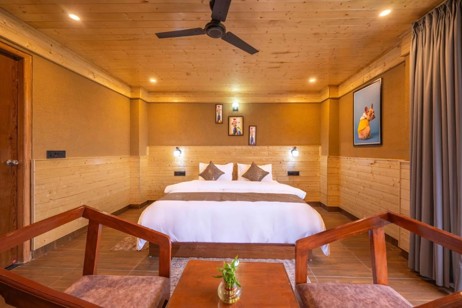 Bed in The Kufri Retreat
