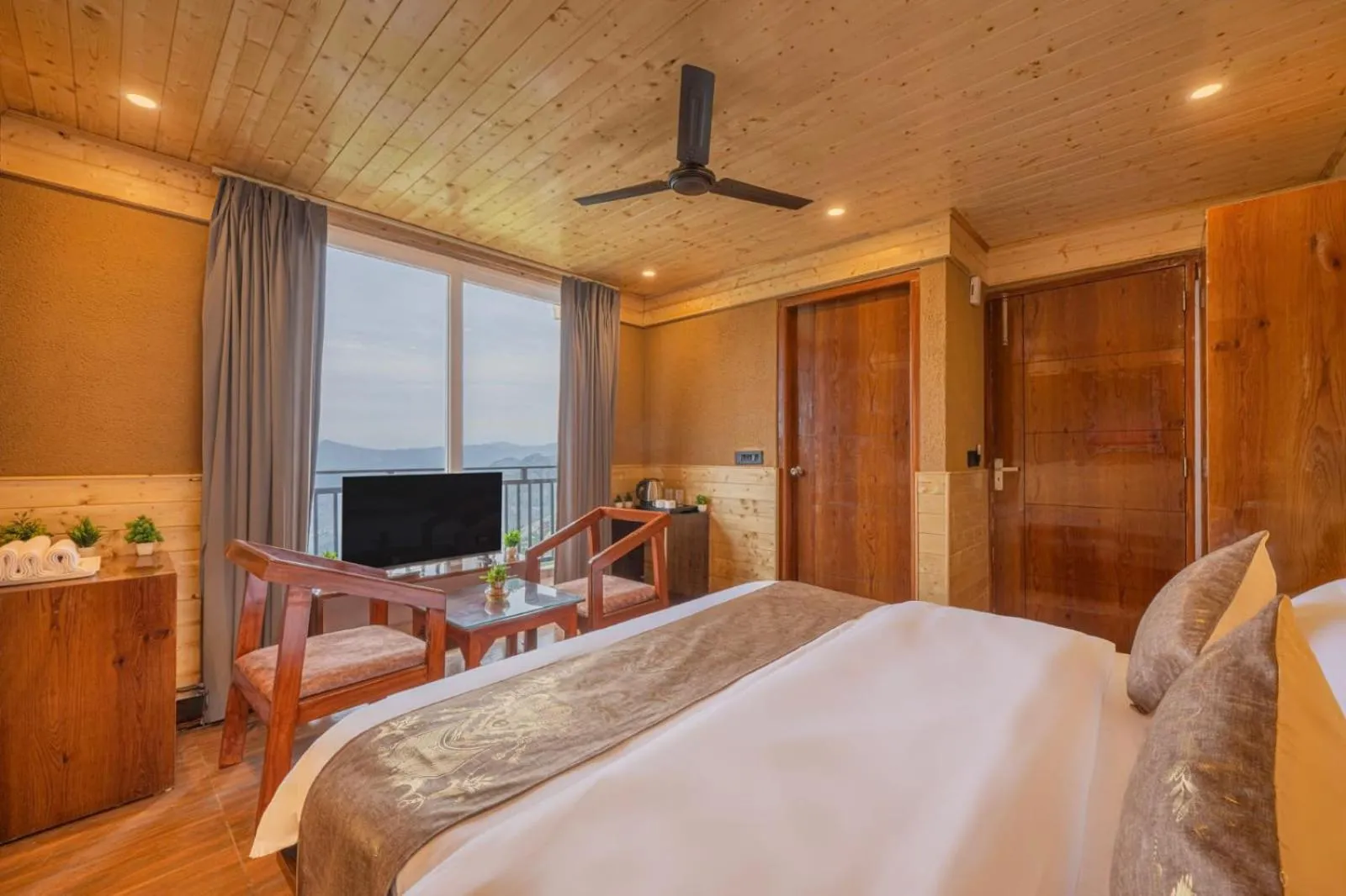 Bed in The Kufri Retreat