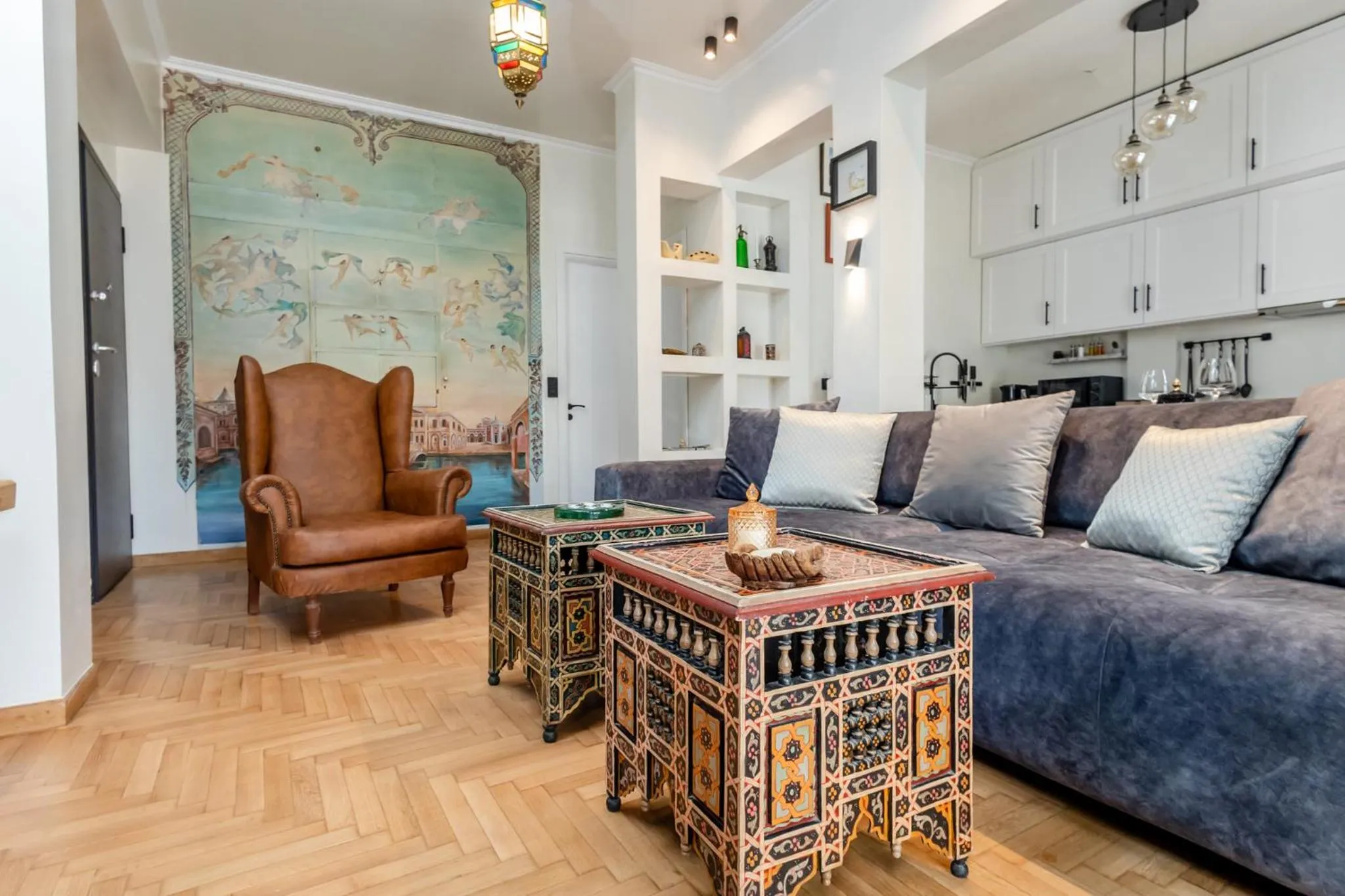 Living room in Jenny's Home Acropolis