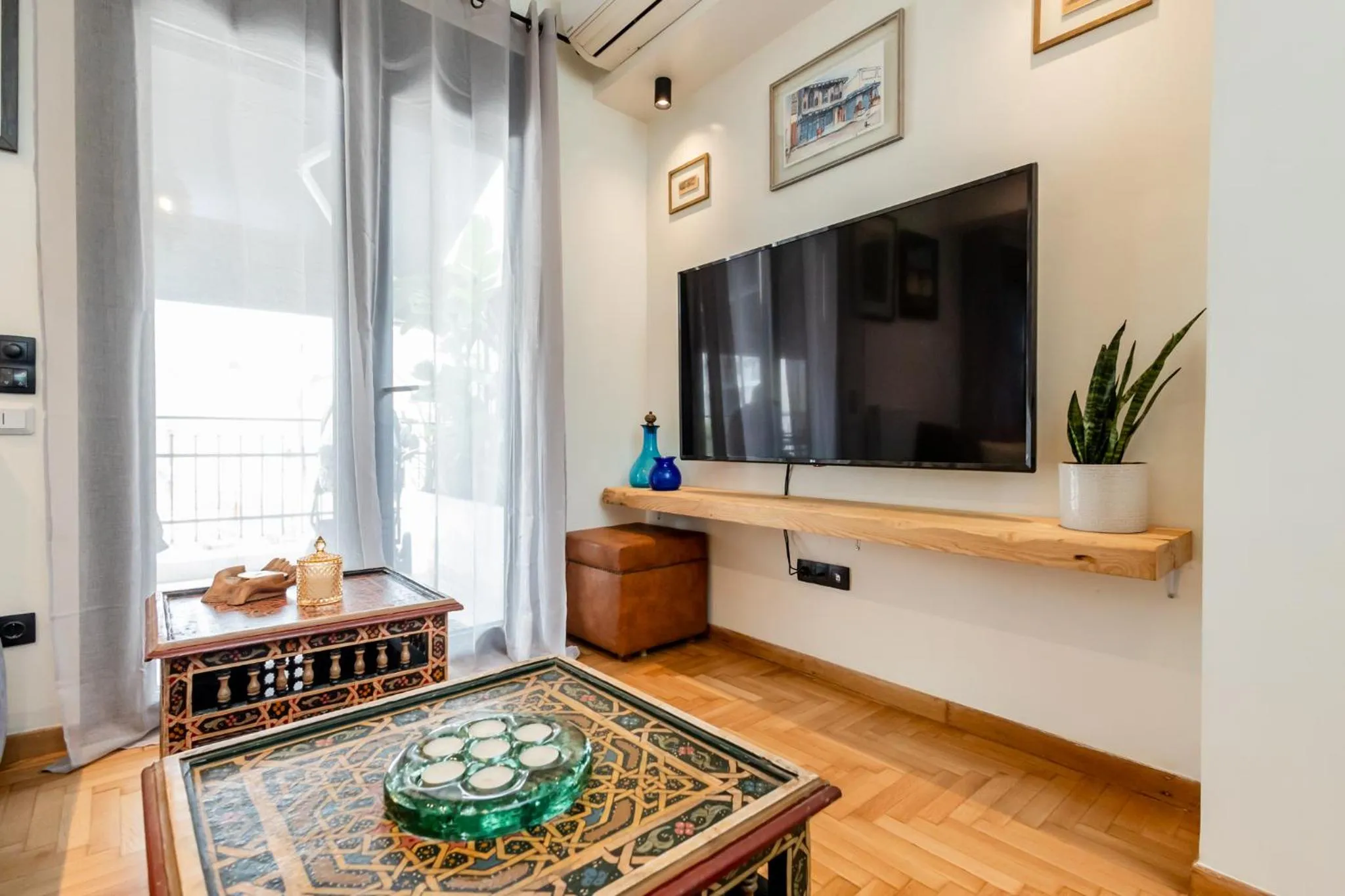 TV and multimedia in Jenny's Home Acropolis