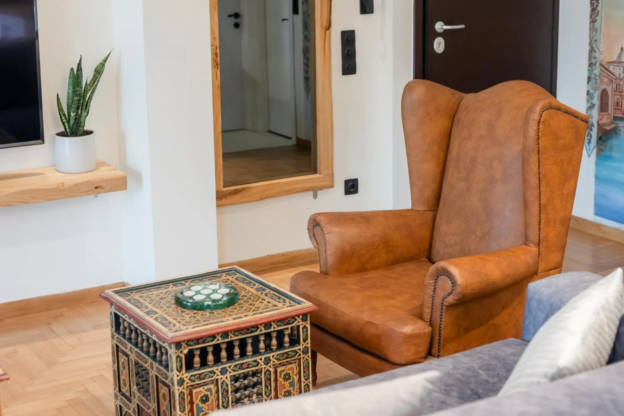 Living room in Jenny's Home Acropolis