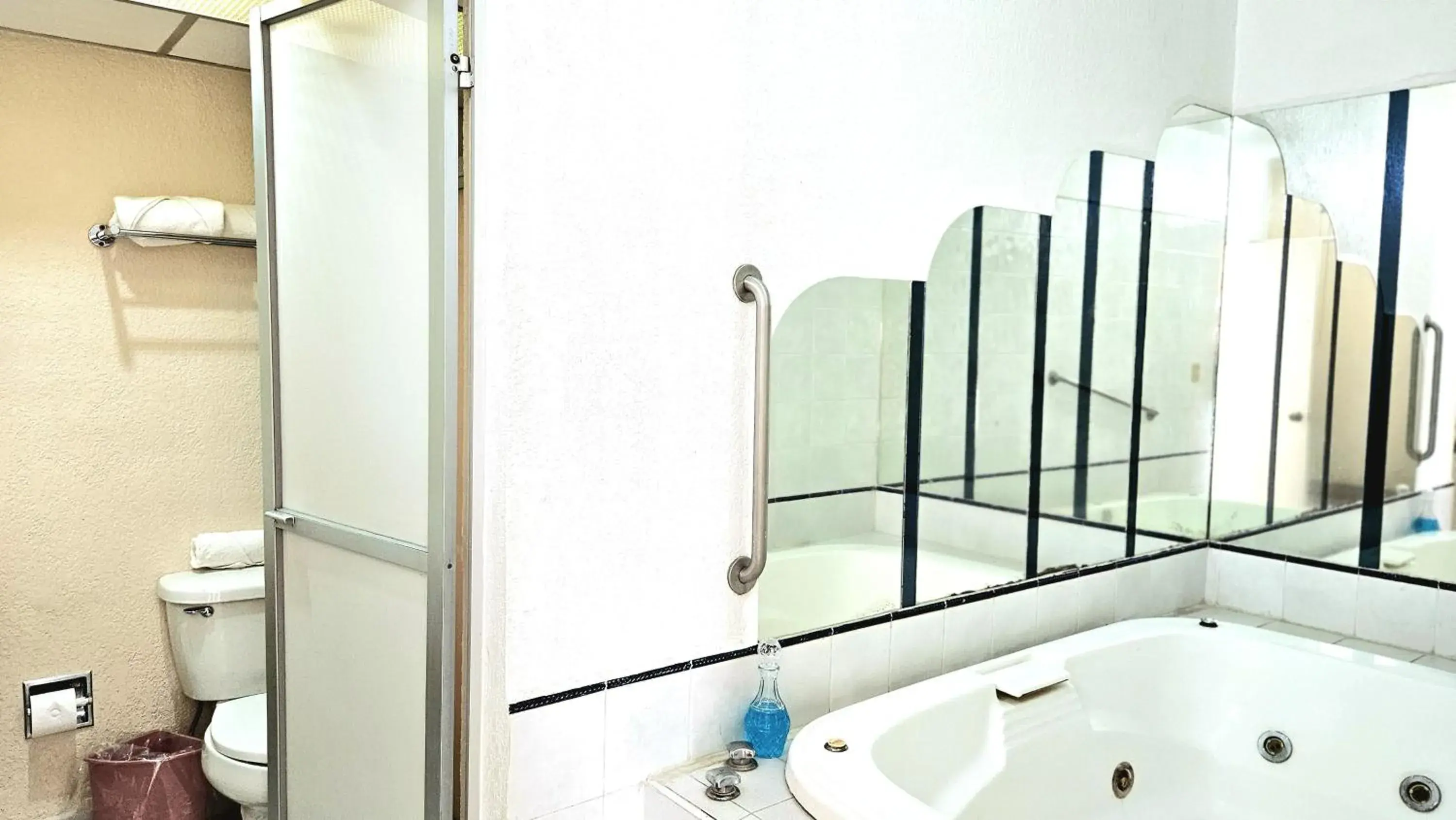 Suite in Hotel Hacienda del Rio Oaxtepec Suite in Hotel Hacienda del Rio Oaxtepec